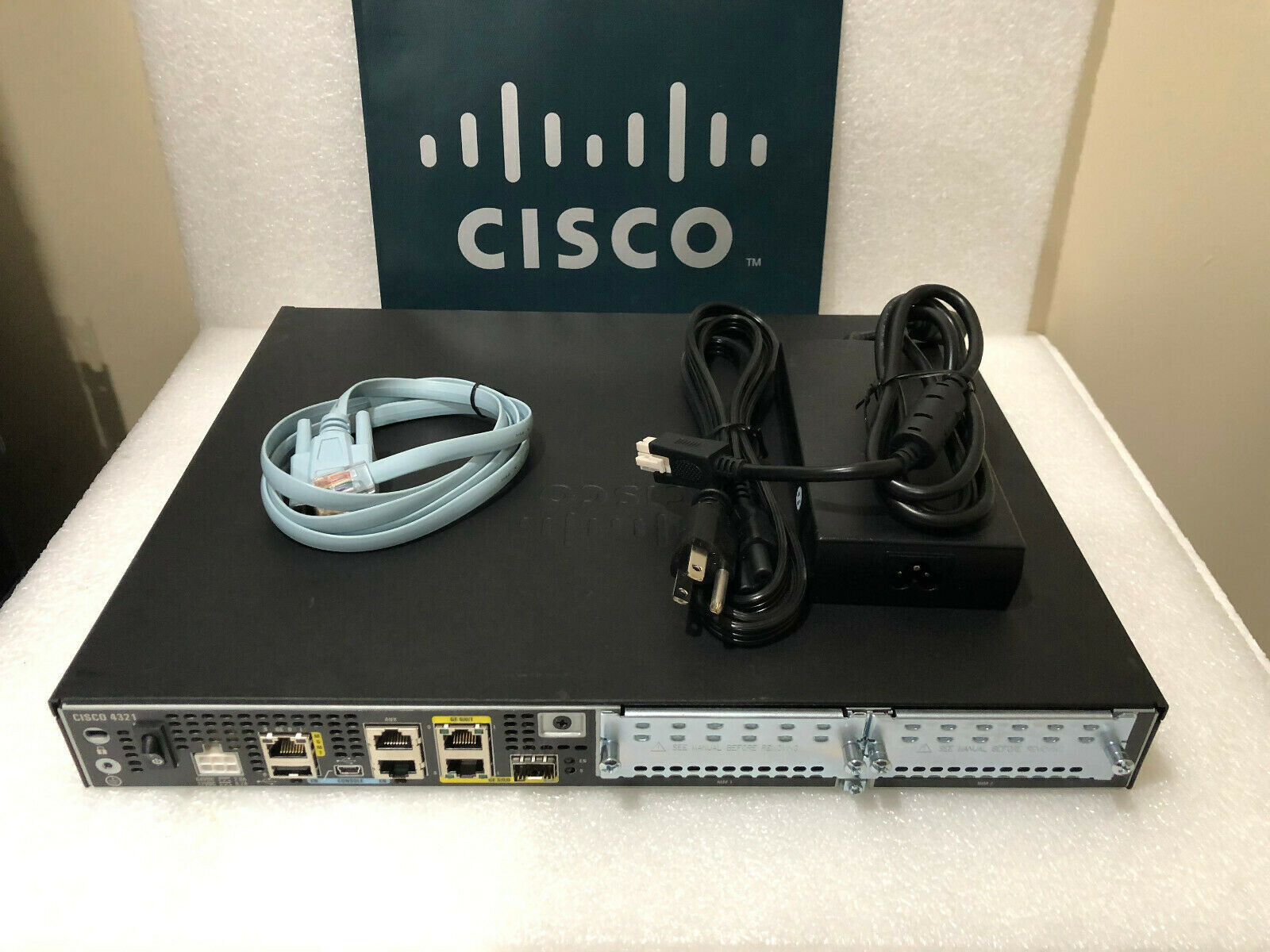 CISCO ISR4321-SEC/K9 Gigabit Security Router ISR4321 NO FACEPLATE w/POWER ADPTR