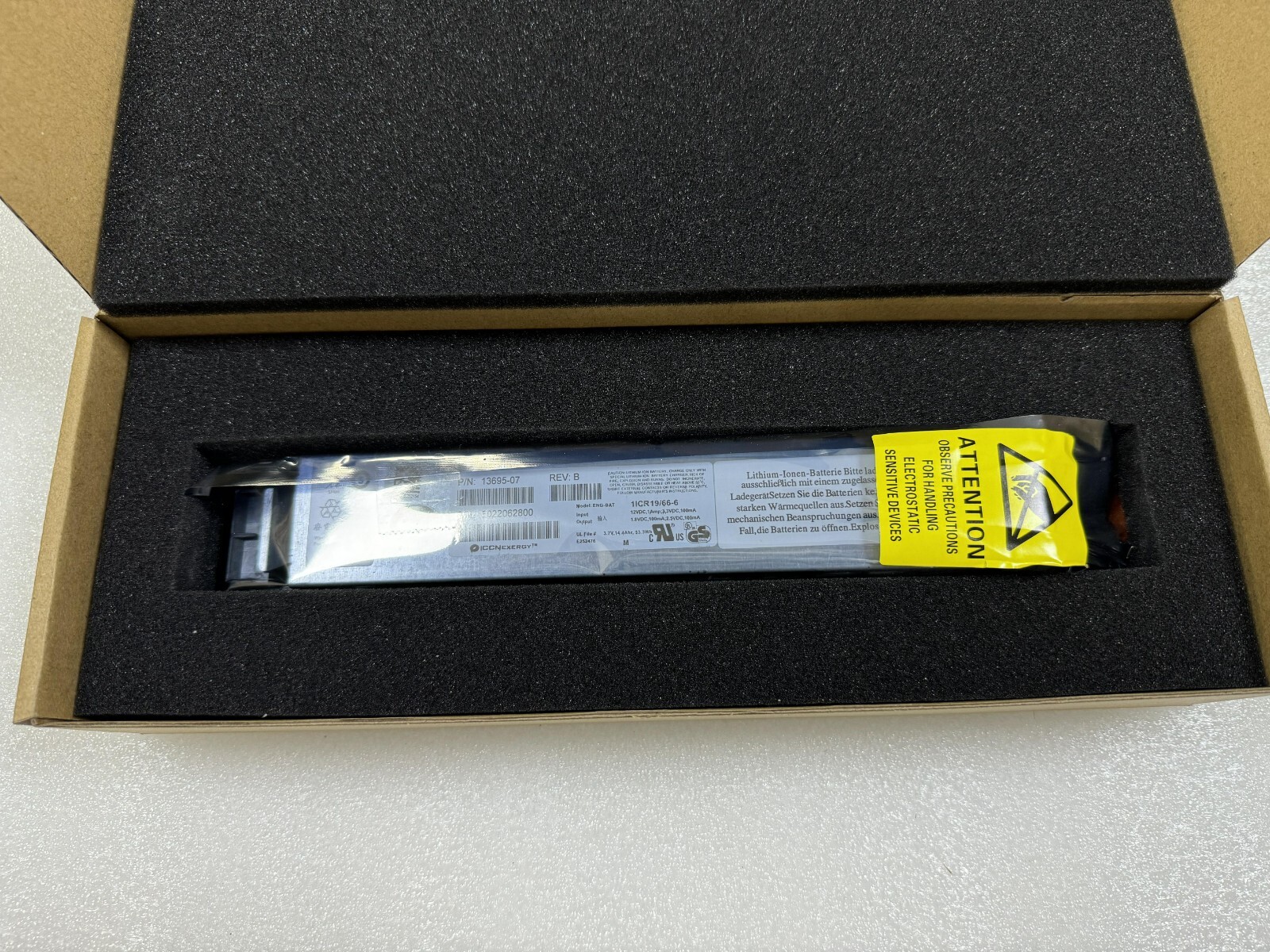 Used IBM Storagae DS4200 DS4700 41Y0679 13695-05 13695-06 13695-07 BATTERY