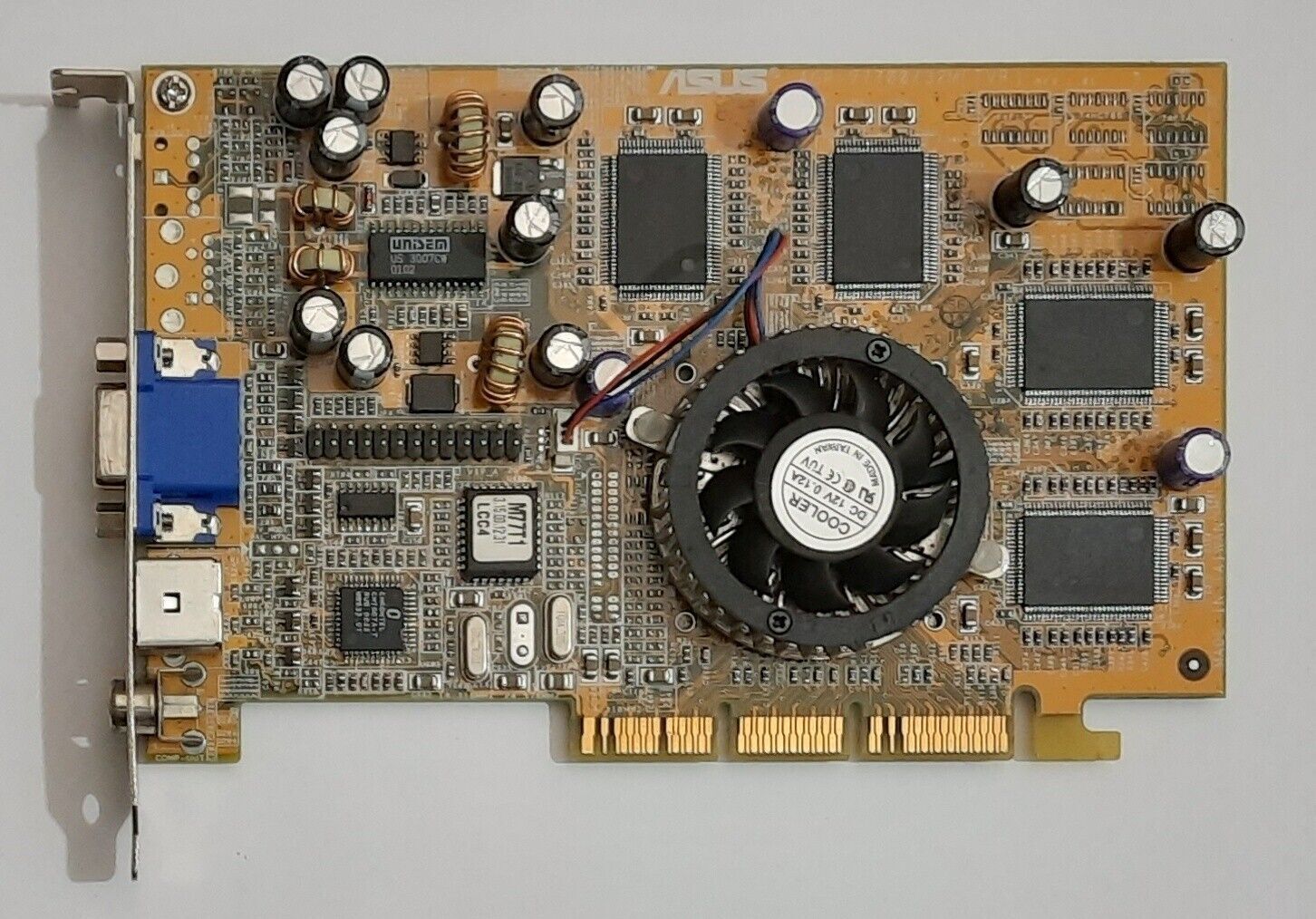 ASUS V7700 AGP Graphics Card (Nvidia GeForce2 GTS, 32MB DDR, Retro, 2001)