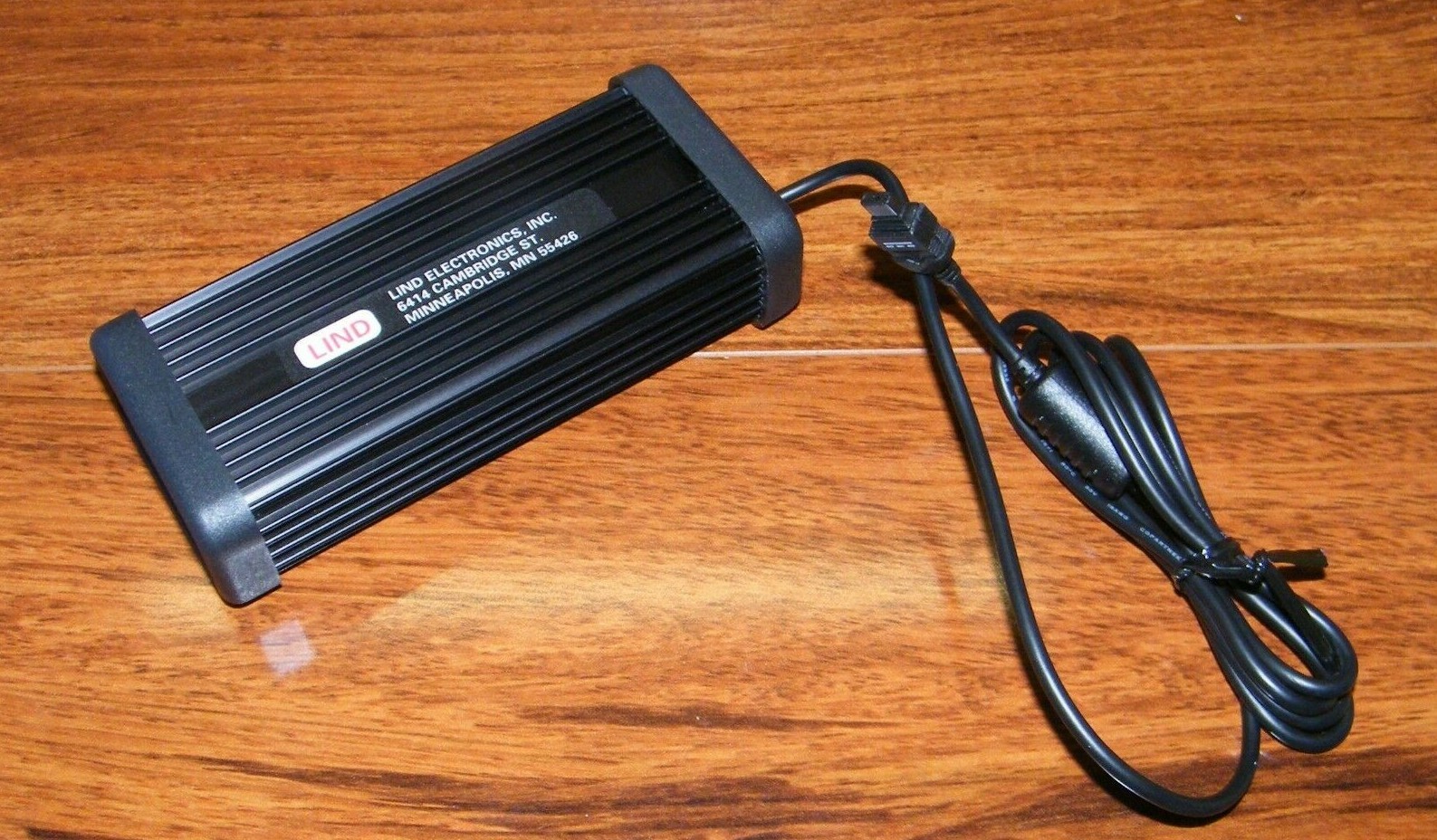 Lind (DE1930-230) 19V DC 3.0A Auto Air Adapter For Dell Latitude LS Series 