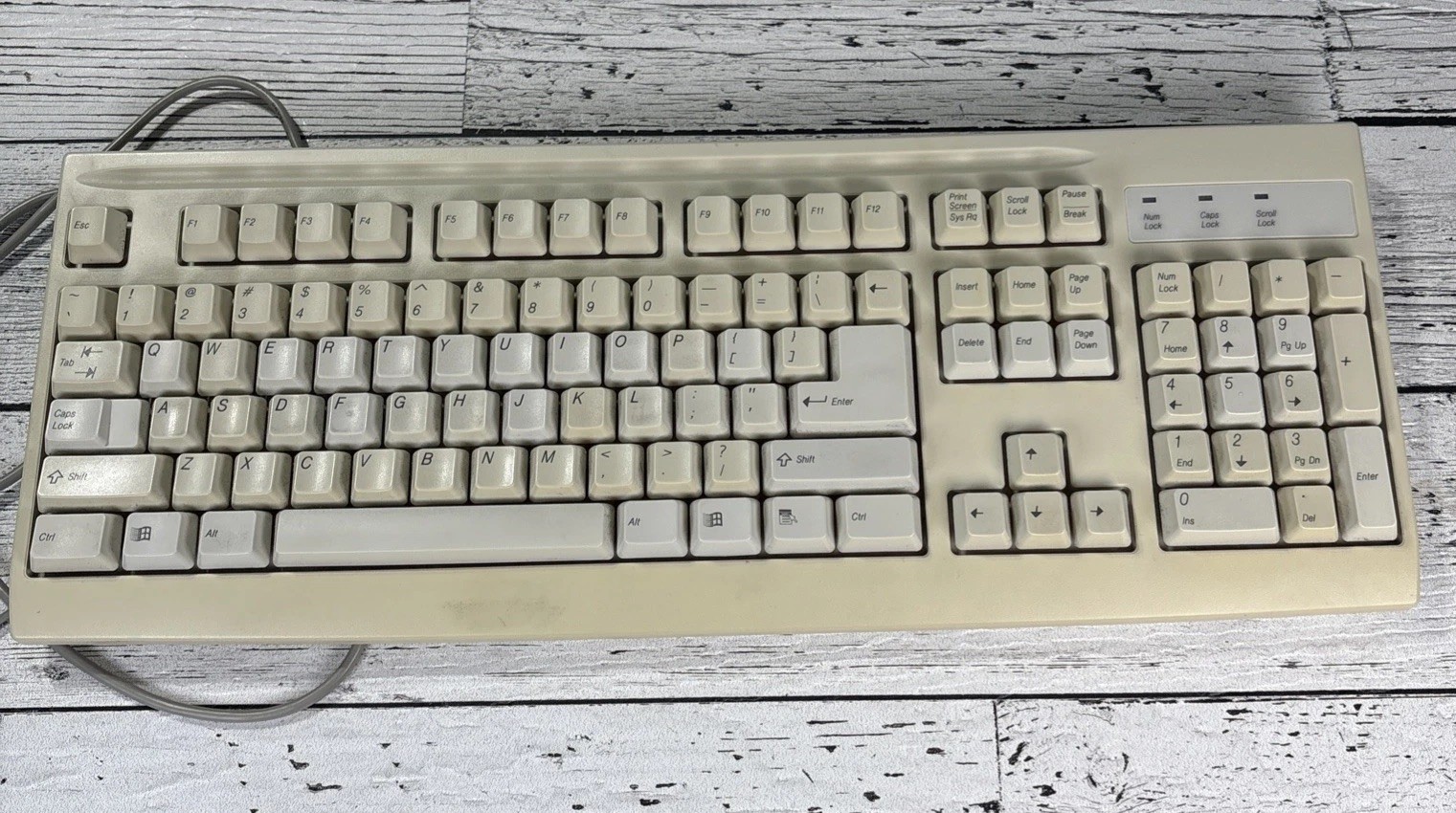 Mitsumi Electronics KFKEA4XT Wired Keyboard