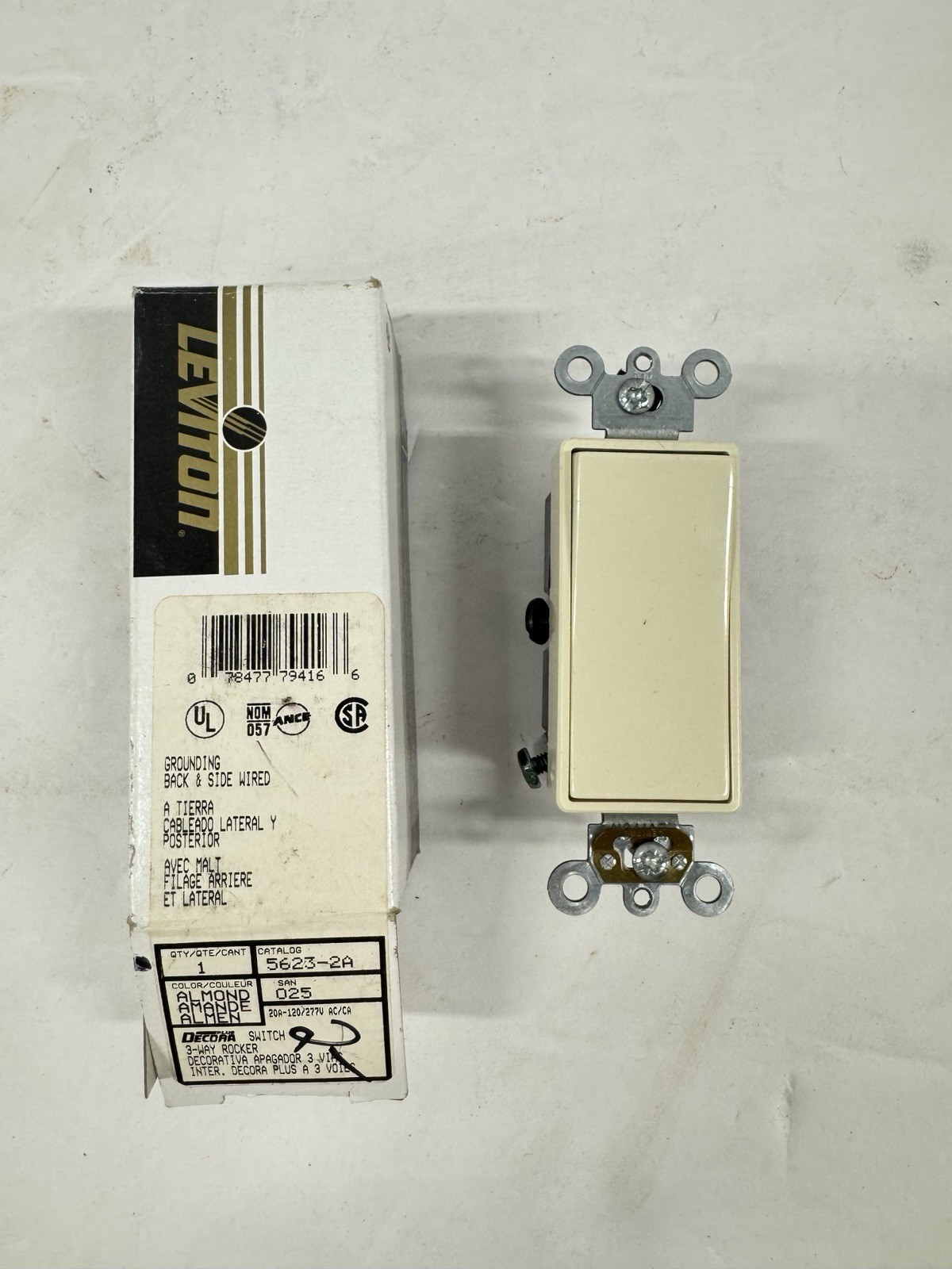 Leviton 5623-2A 3-Way Rocker Decora Switch 15A 120/277V Almond New