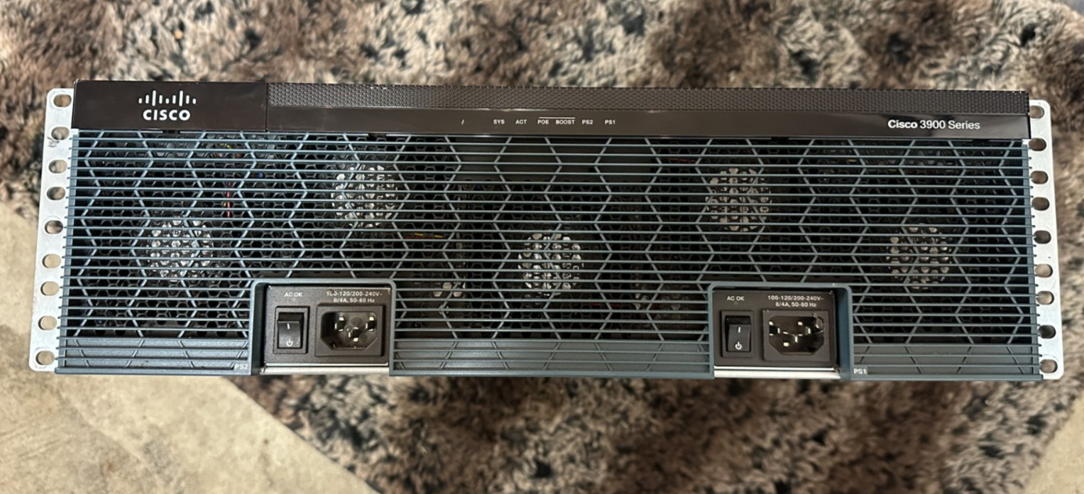 CISCO 3900 Series Router 3945/K9