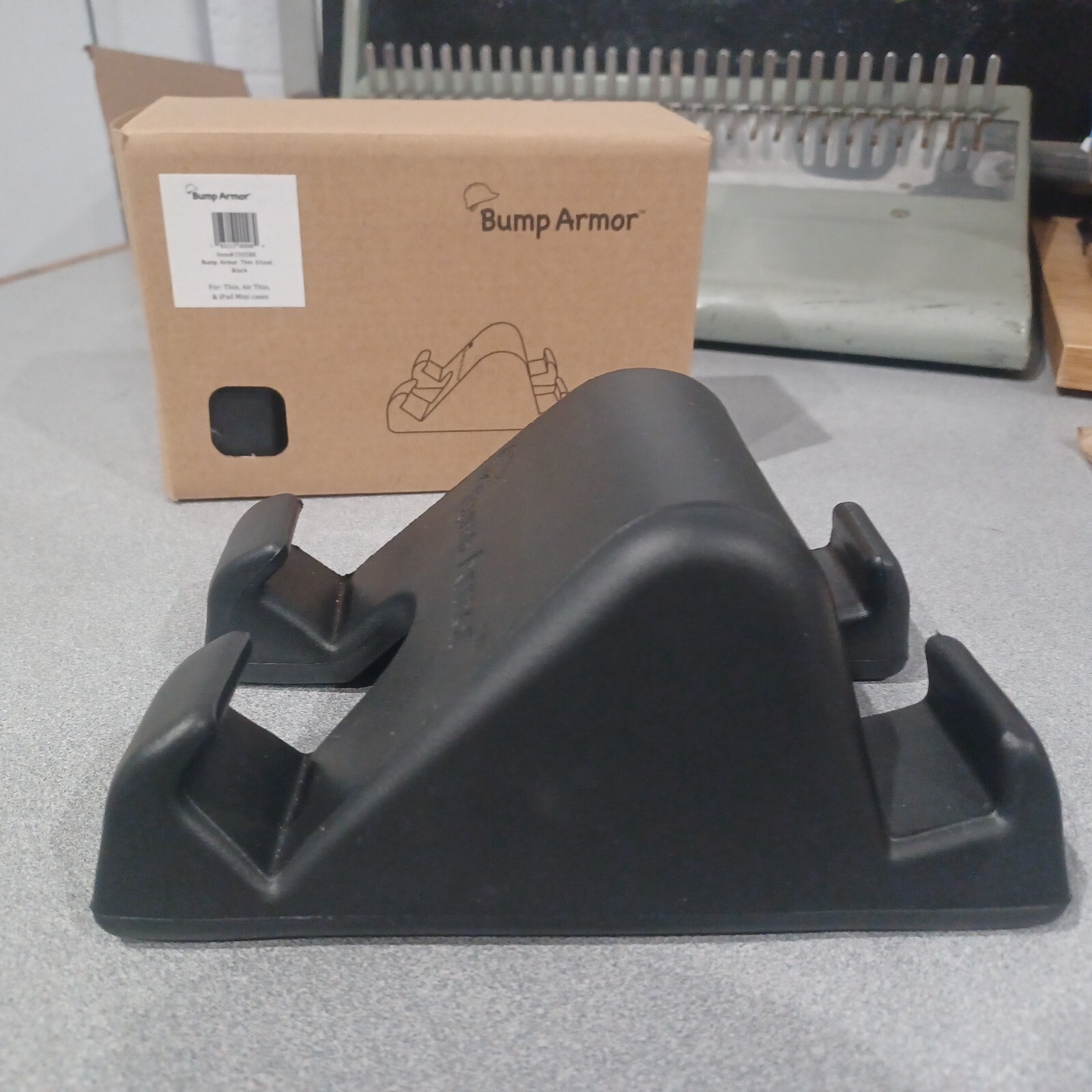 Bump Armor Stand Black iPad mini Thin air Thin devices IPhone 1505BK new  7x5 ba