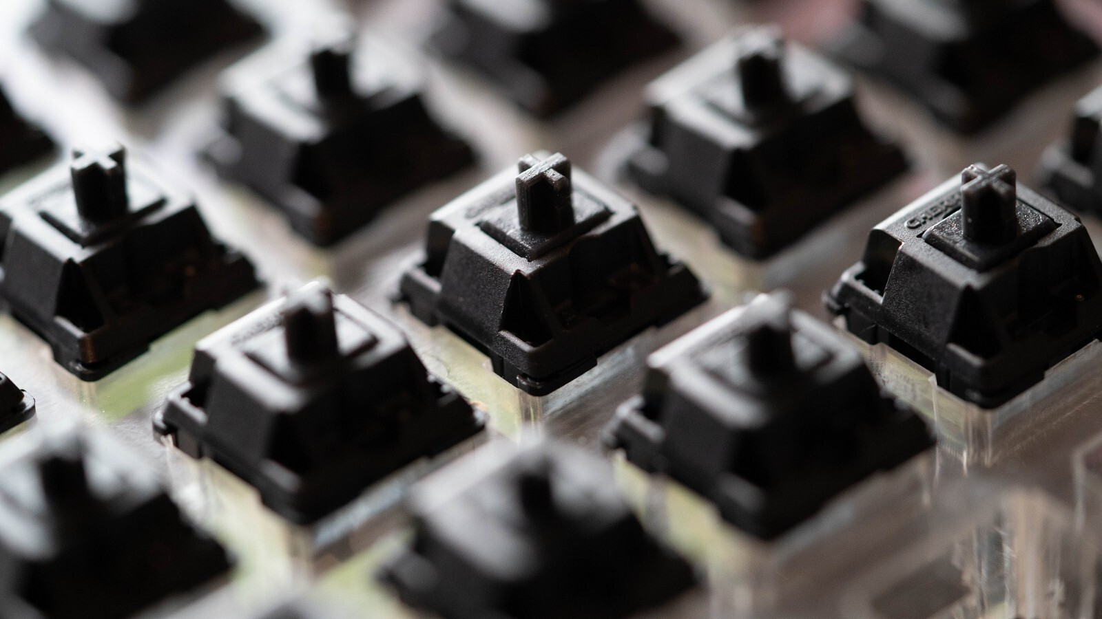 Hand Lubed and Filmed Gateron Oil king Linear Switches (70 Switches)