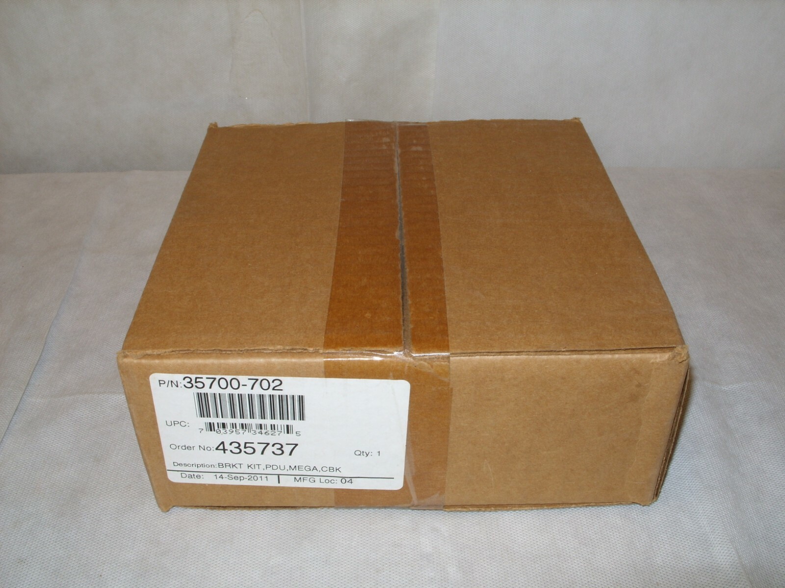 Chatsworth Products - Tool-Less Mounting Bracket Kit 35700-702 *Sealed NOS*
