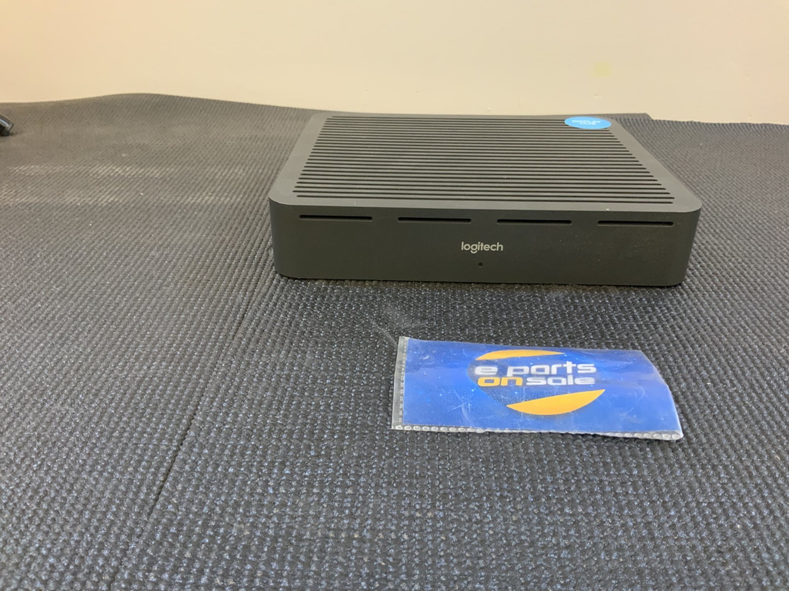 Logitech Rally V-R0009 Display Hub for Video Conferencing (839-000539), RB U4A