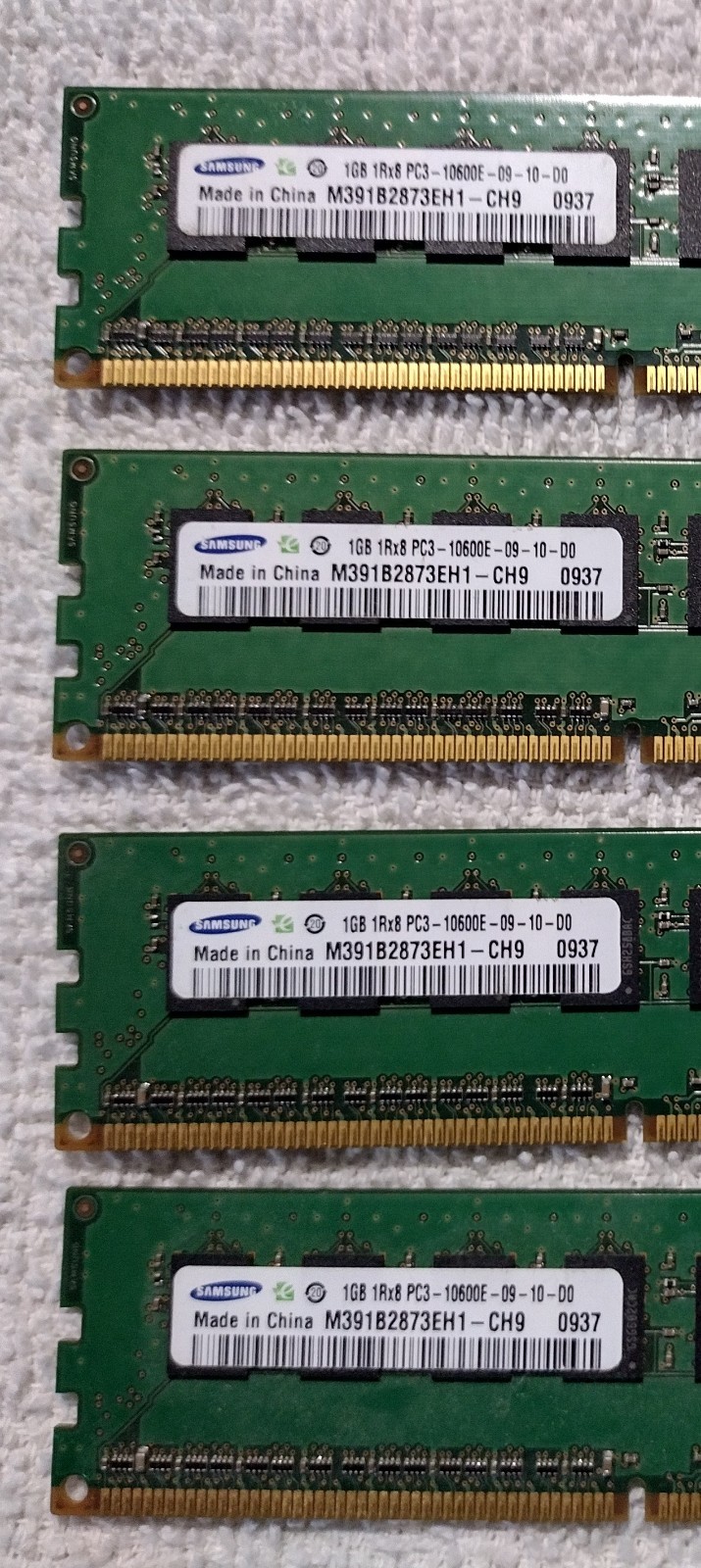Samsung 4GB (4x1gb) 1Rx8 PC3 10600E DDR3 CN M391B2873EH1-CH9 ECC Server Ram