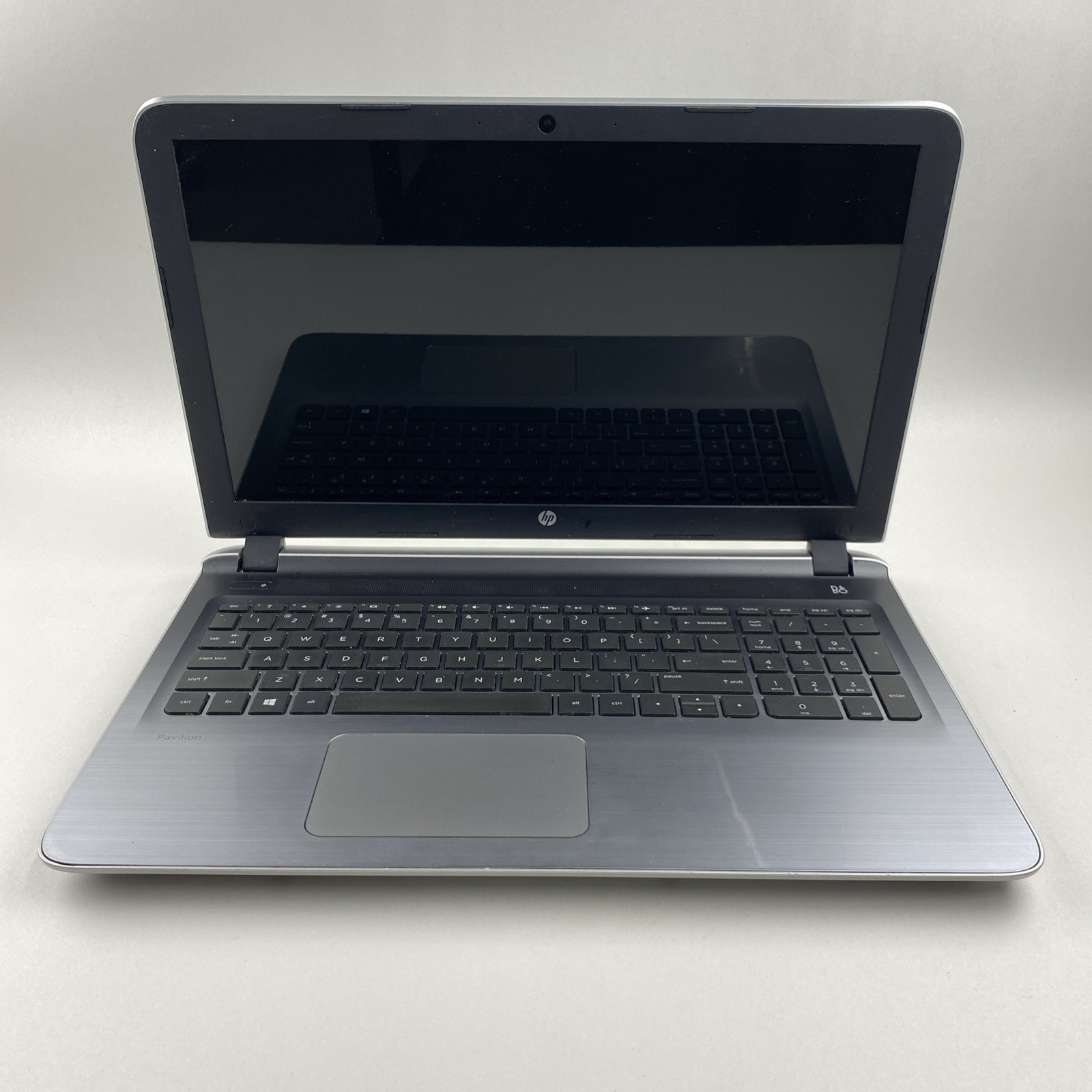 HP Pavilion 15 ab157nr Core i3-5020U 2.20GHz 8GB RAM 15.6" No Battery No HDD/OS