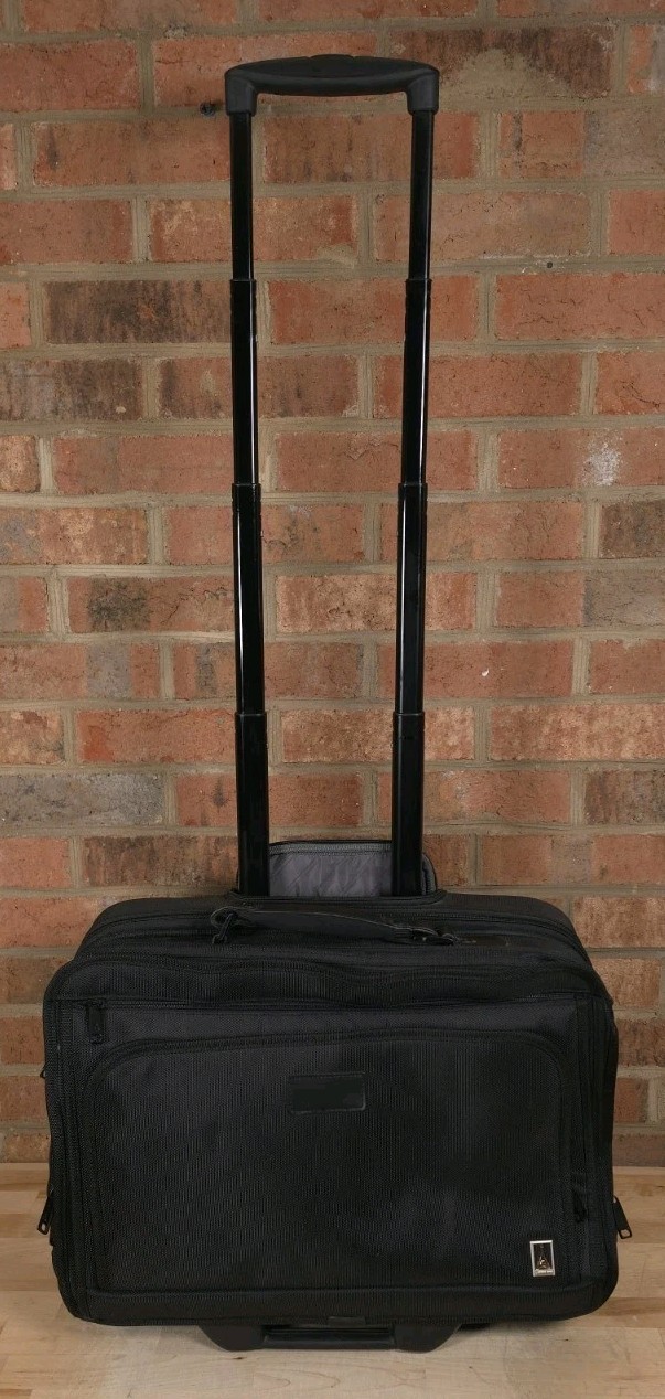 Black Travelpro FlightCrew 5 Rolling Pilot Business Tote Bag Carry on Luggage