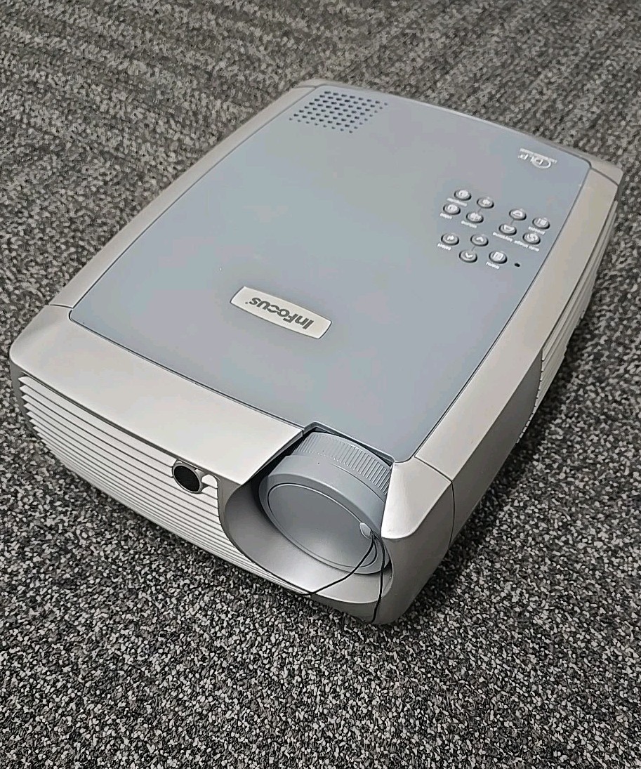 INFOCUS X2 LCD Digital Projector With Bulb,   500hours, Good Condition