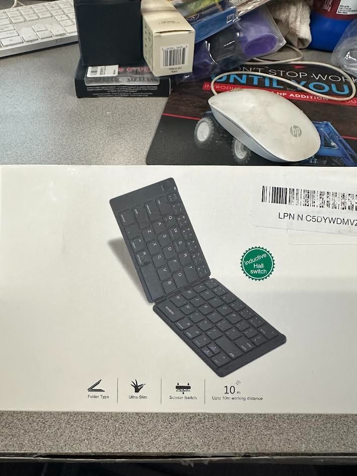 NEW Samers Pocket Keyboard Foldable Leather Bluetooth
