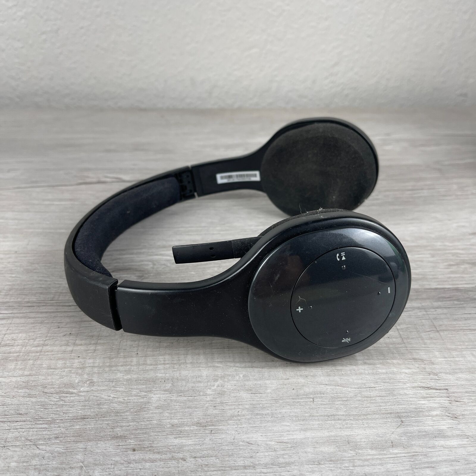 Logitech Black Wireless Bluetooth Enabled Noise-Cancelling Over Ear Headset