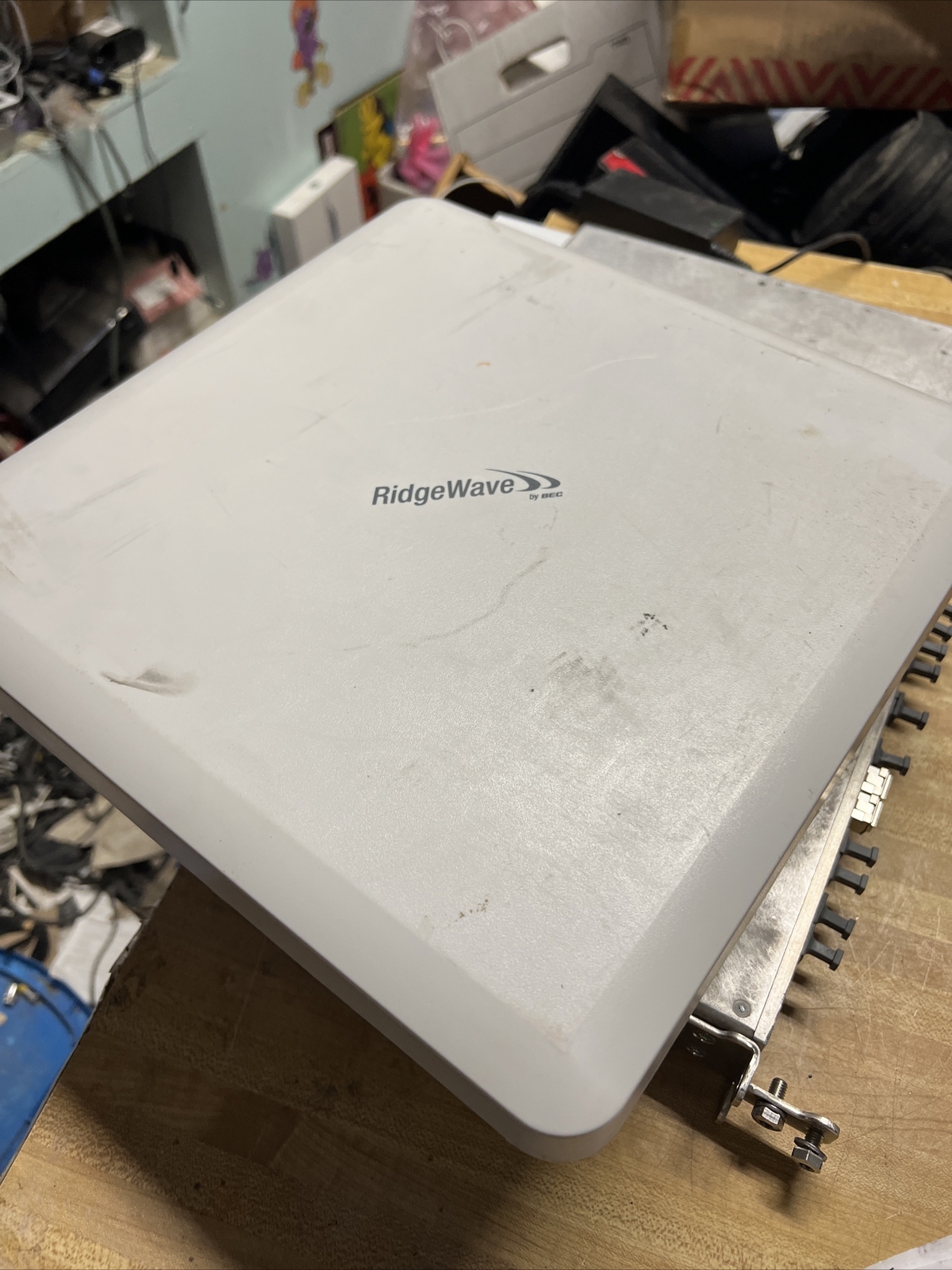 BEC 6900RUL-R15-W RidgeWave 6900 4G/LTE Outdoor Router