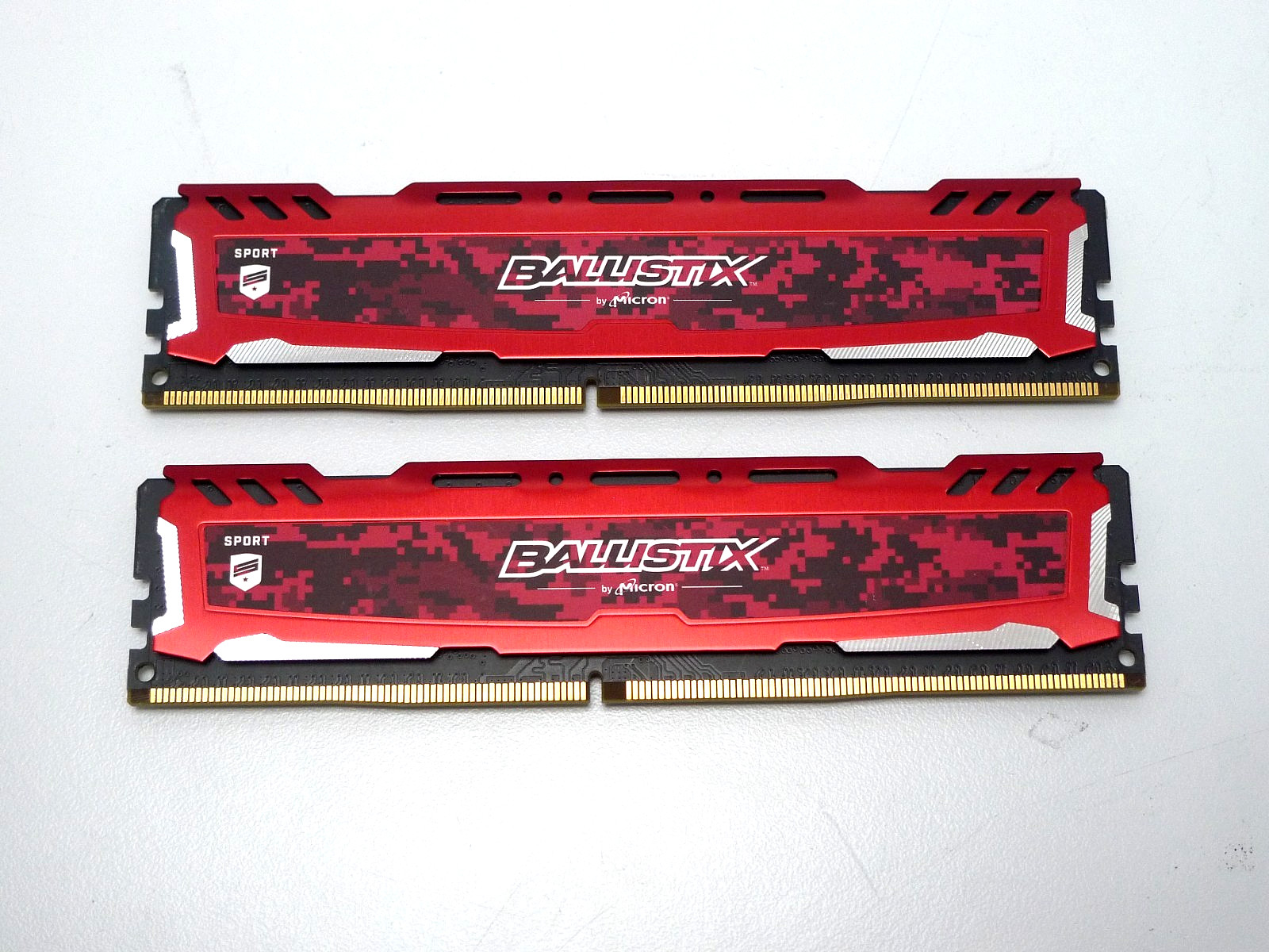 Micron Ballistix Sport BLS4G4D240FSE.8FBD Desktop 8GB (2 x 4GB) DDR3 2400MHz