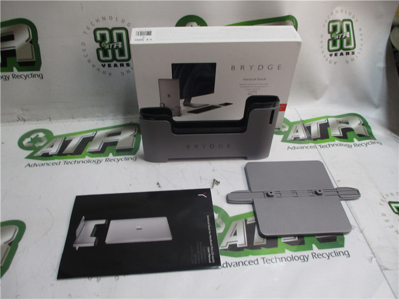Brydge BRY13MBP Vertical Dock Stand for MacBook Pro 13in New Open Box