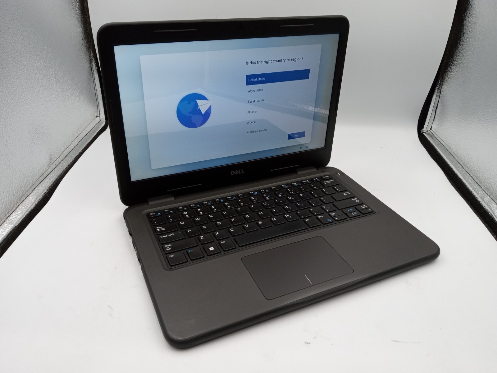 Dell Latitude 3310 13" Laptop Intel i5-8265U 4GB 128GB Windows 11 *READ* -RR
