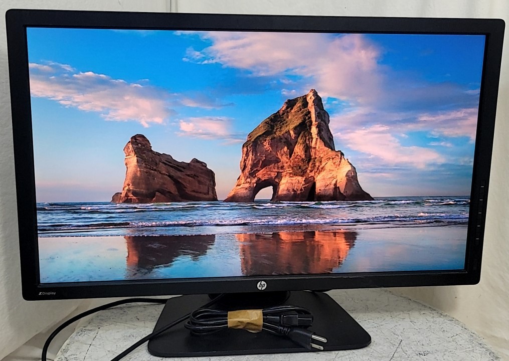 HP Z27x D7R00A Widescreen LED-Backlit Monitor 27" DisplayPort HDMI Grade B