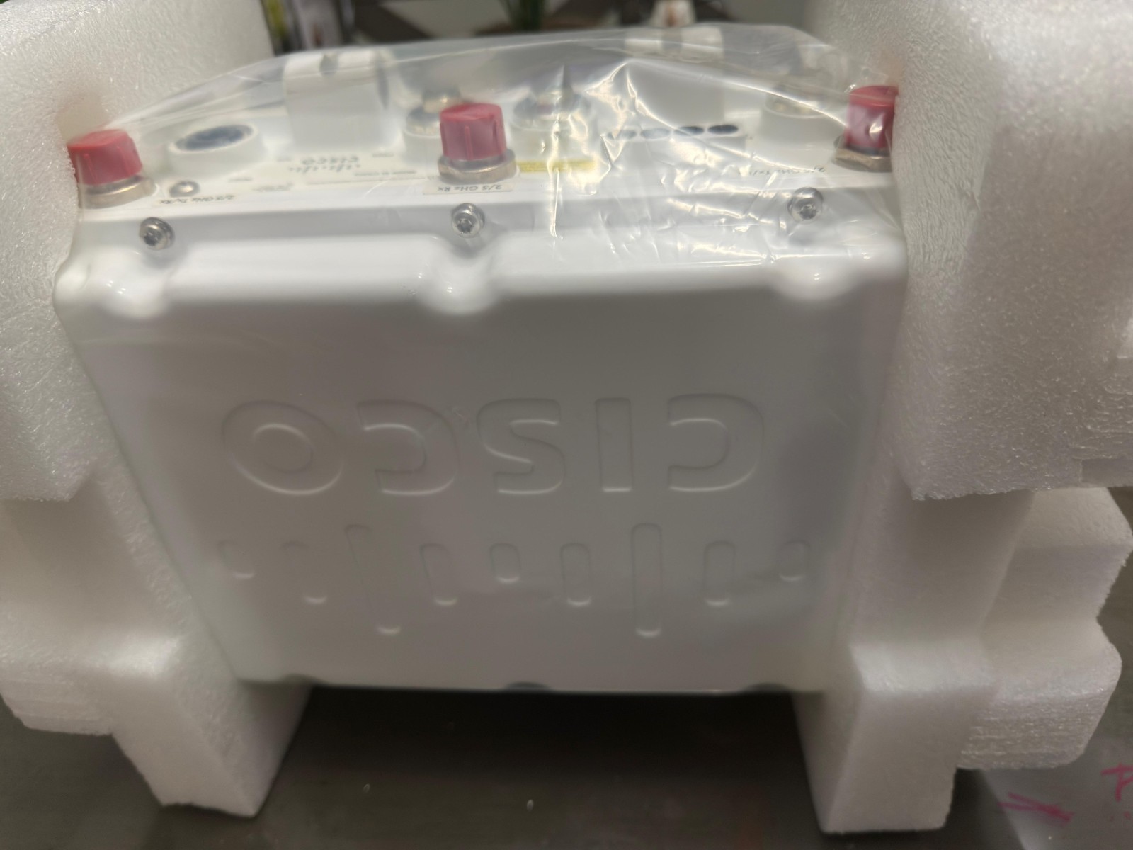 AIR-CAP1552H-N-KS Outdoor Mesh Access Point.