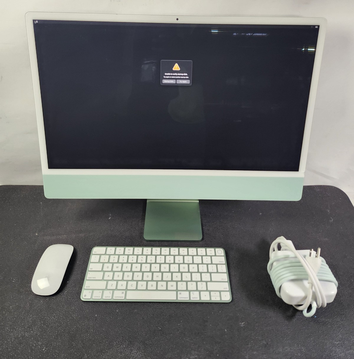 Apple iMac A2438 24" M1 16GB 250GB MacOS AIO All-in-One 2021 READ