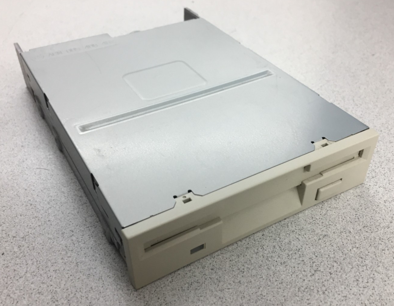 Teac FD235HF 3.5 inch Internal Desktop 1.44MB Floppy Disk Drive