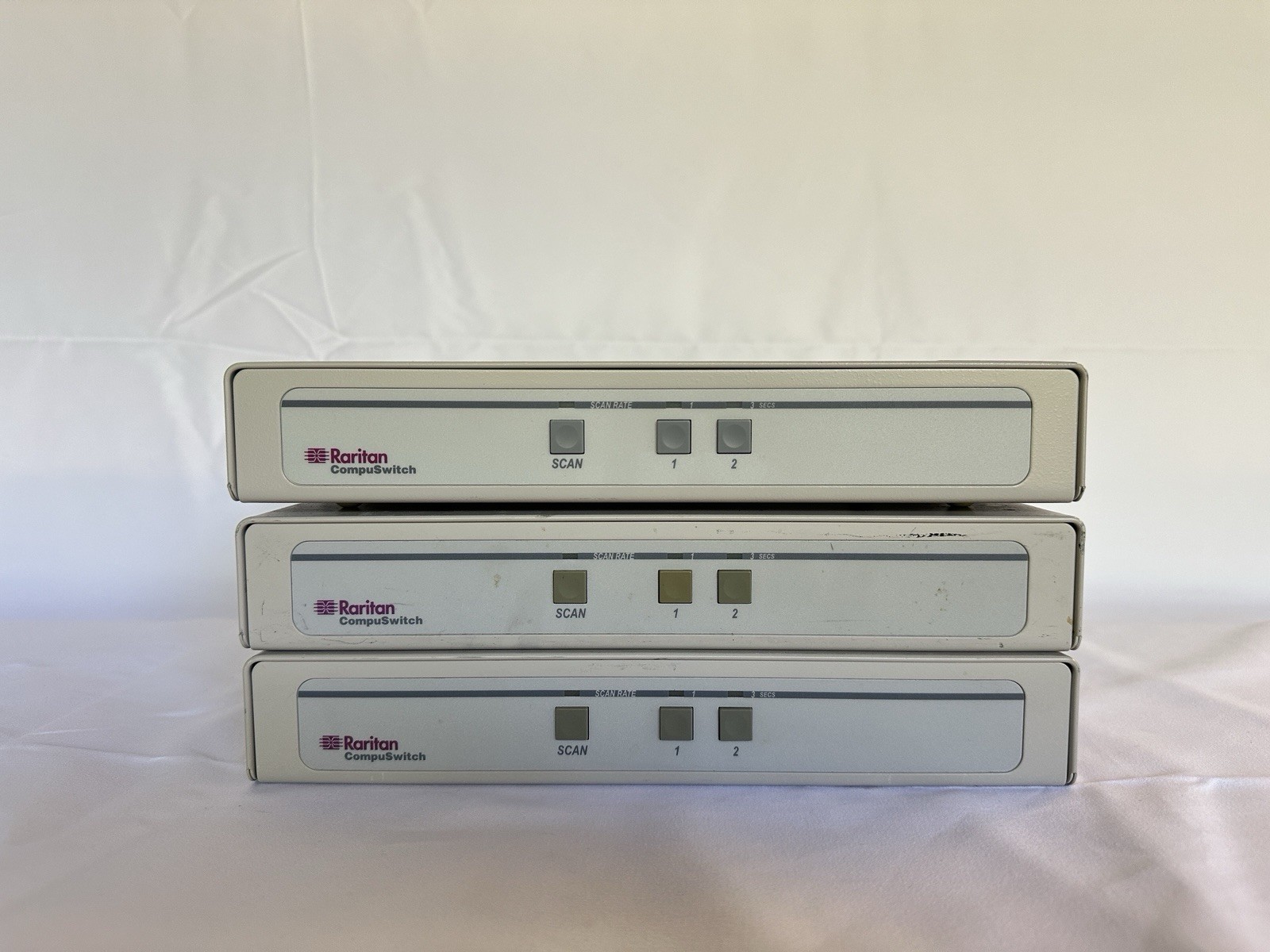 Raritan CS2-PENT 2-Port CompuSwitch Desktop KVM Switch