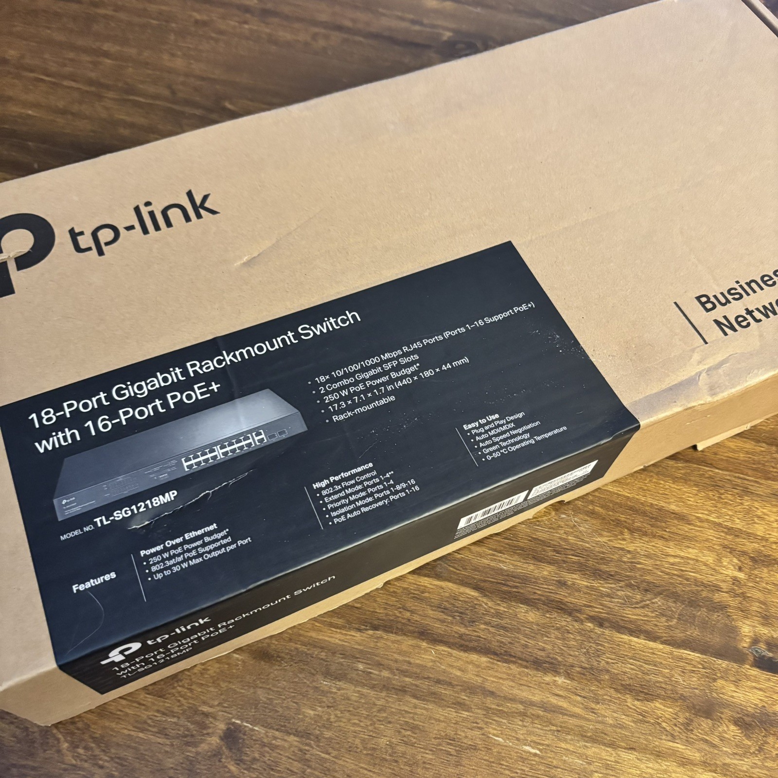 TP-Link 18-Port Gigabit Rackmount Switch with 16 PoE+ TL-SG1218MP