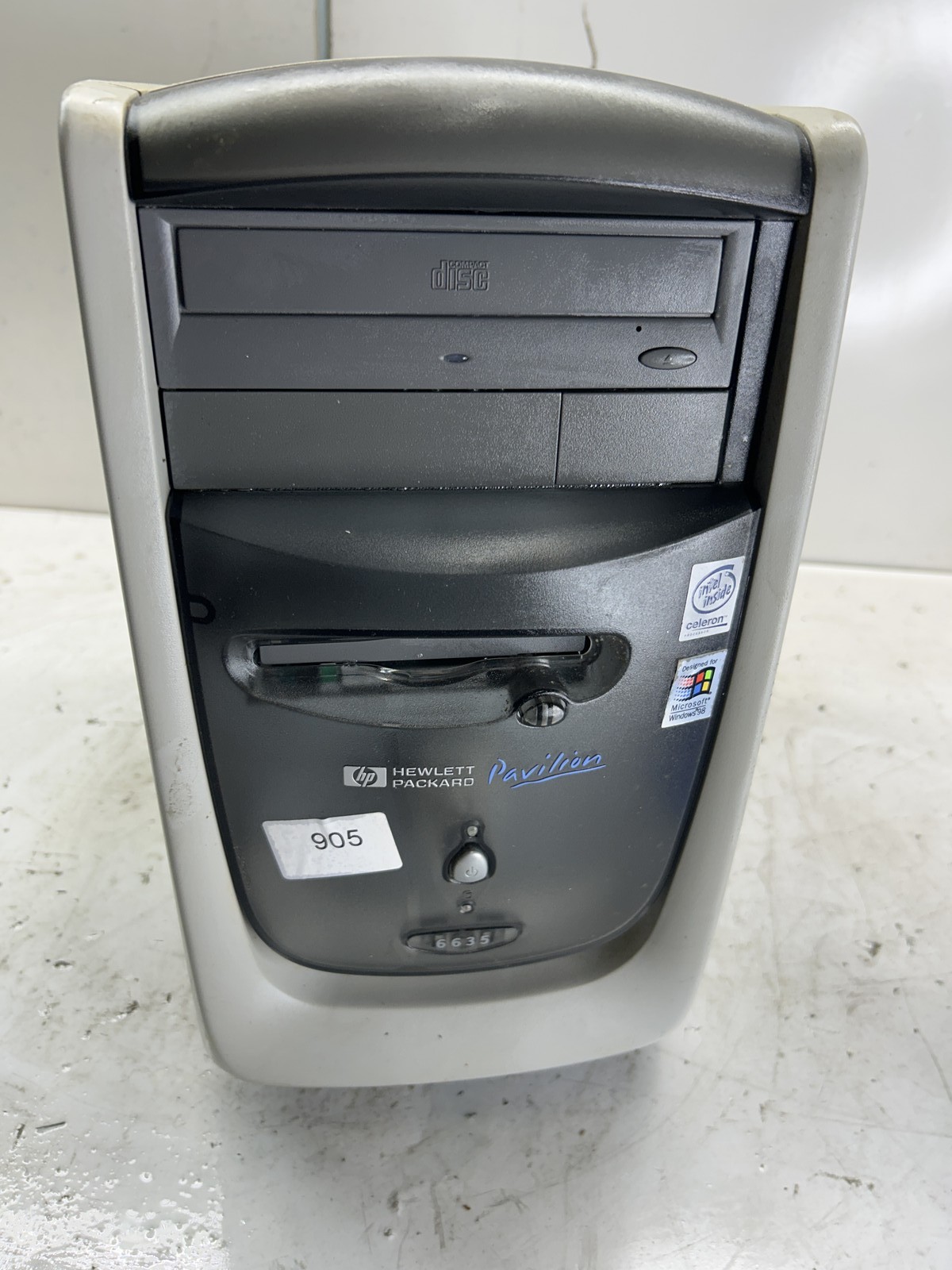 HP Pavilion 6635 Celeron 533MHz 64MB NO HDD