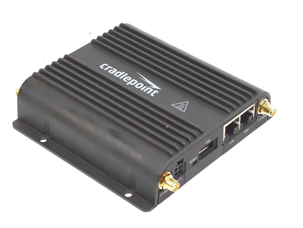 Cradlepoint IBR900-1200M-B LTE Dual-SIM Router S5A843A