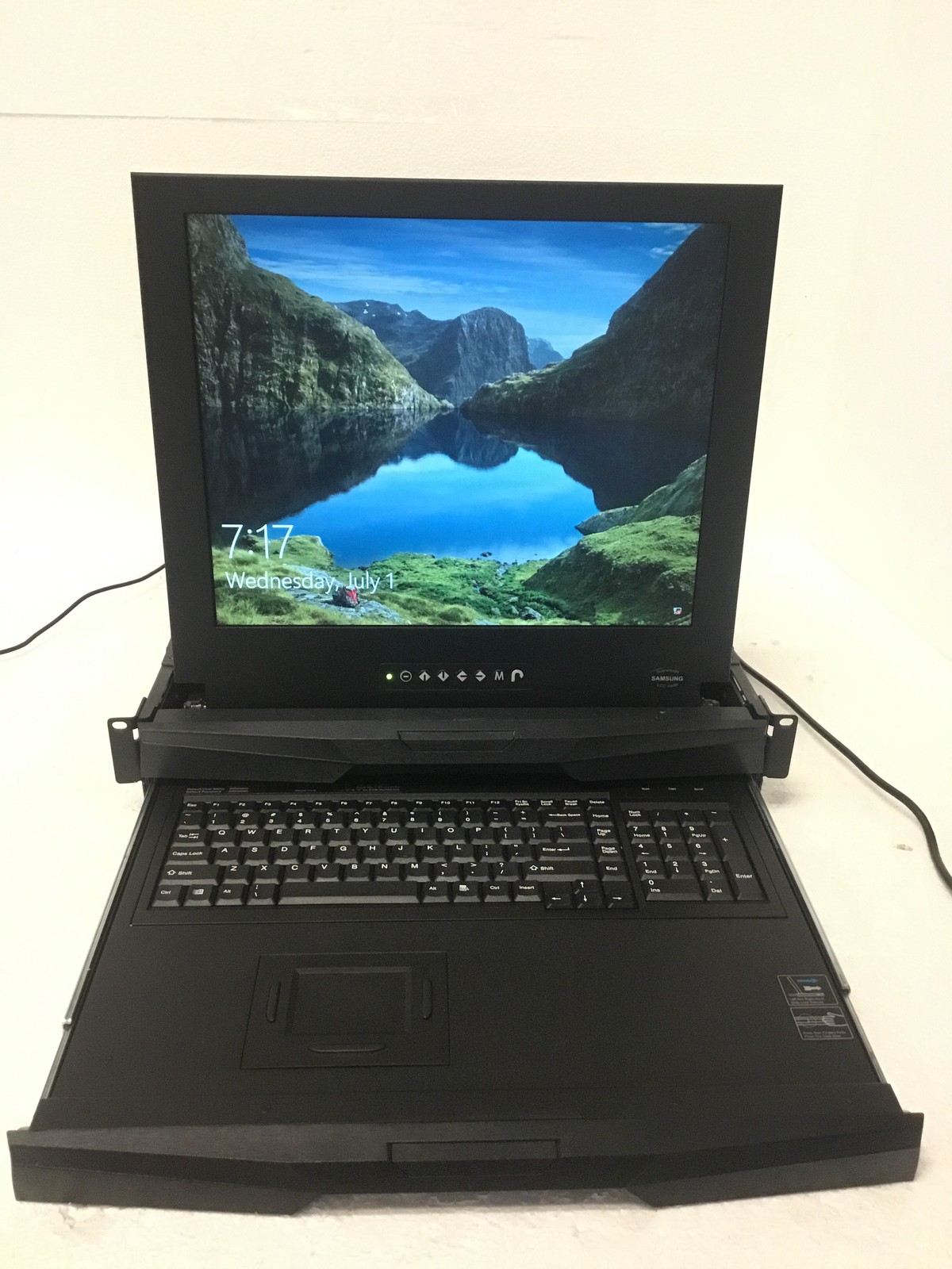 CyberView RKP2417-801E 17" Rackmount KVM Console 8-Port LCD Drawer No AC Adapter
