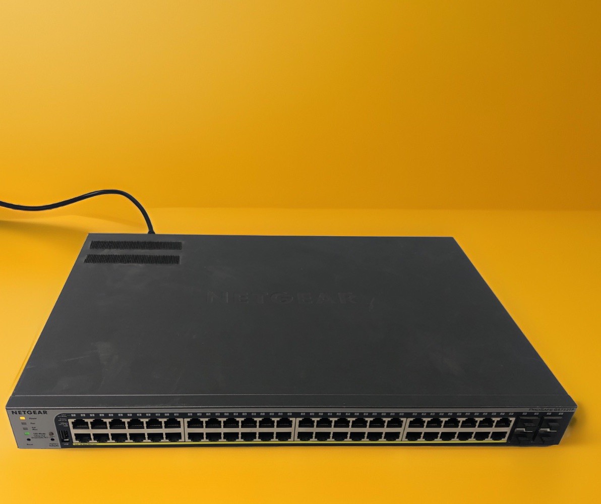NETGEAR ProSafe GS752TPv2 48-Port Gigabit Fully Managed Rack Switch SFP