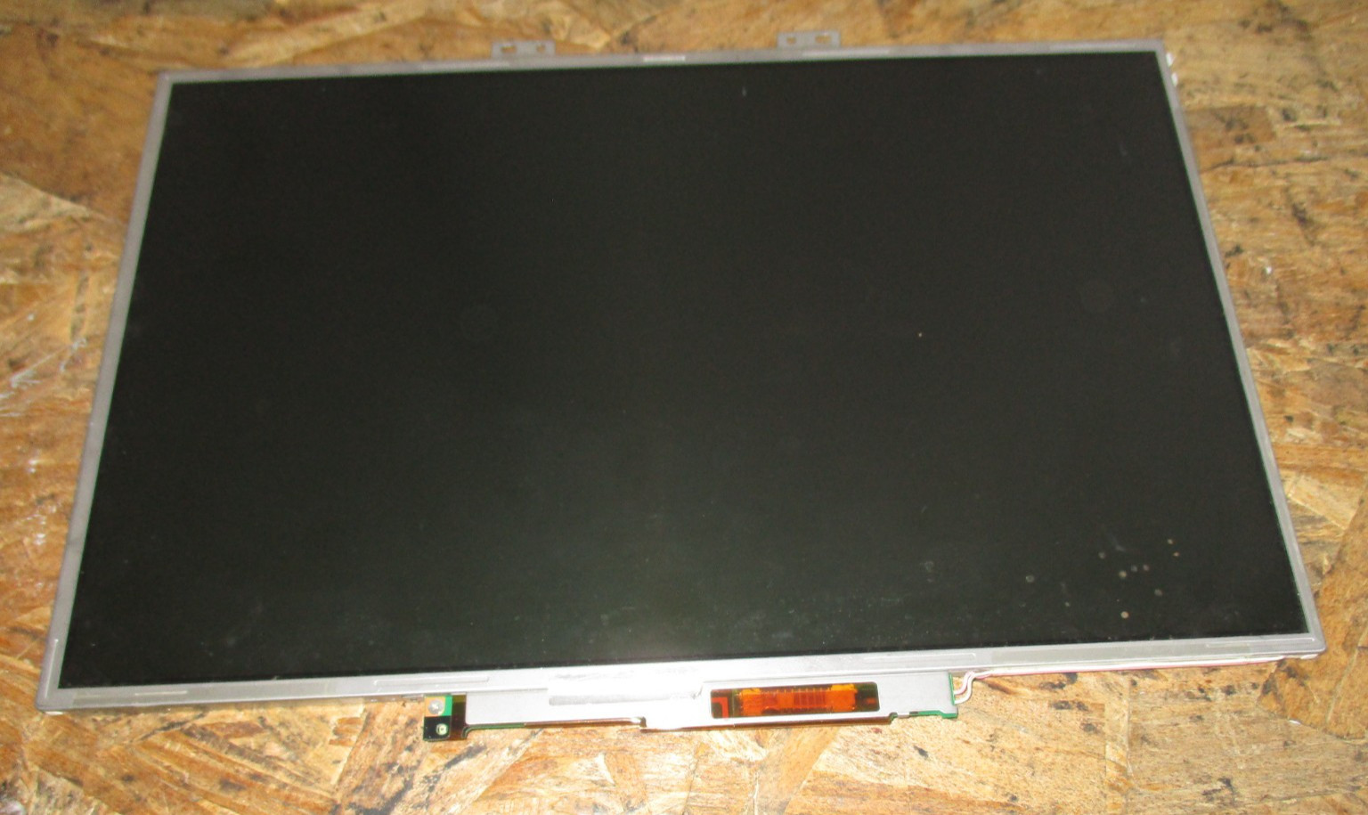 AU Optronics 15.4" LCD Screen  B154EW04 V.7 w/30pin