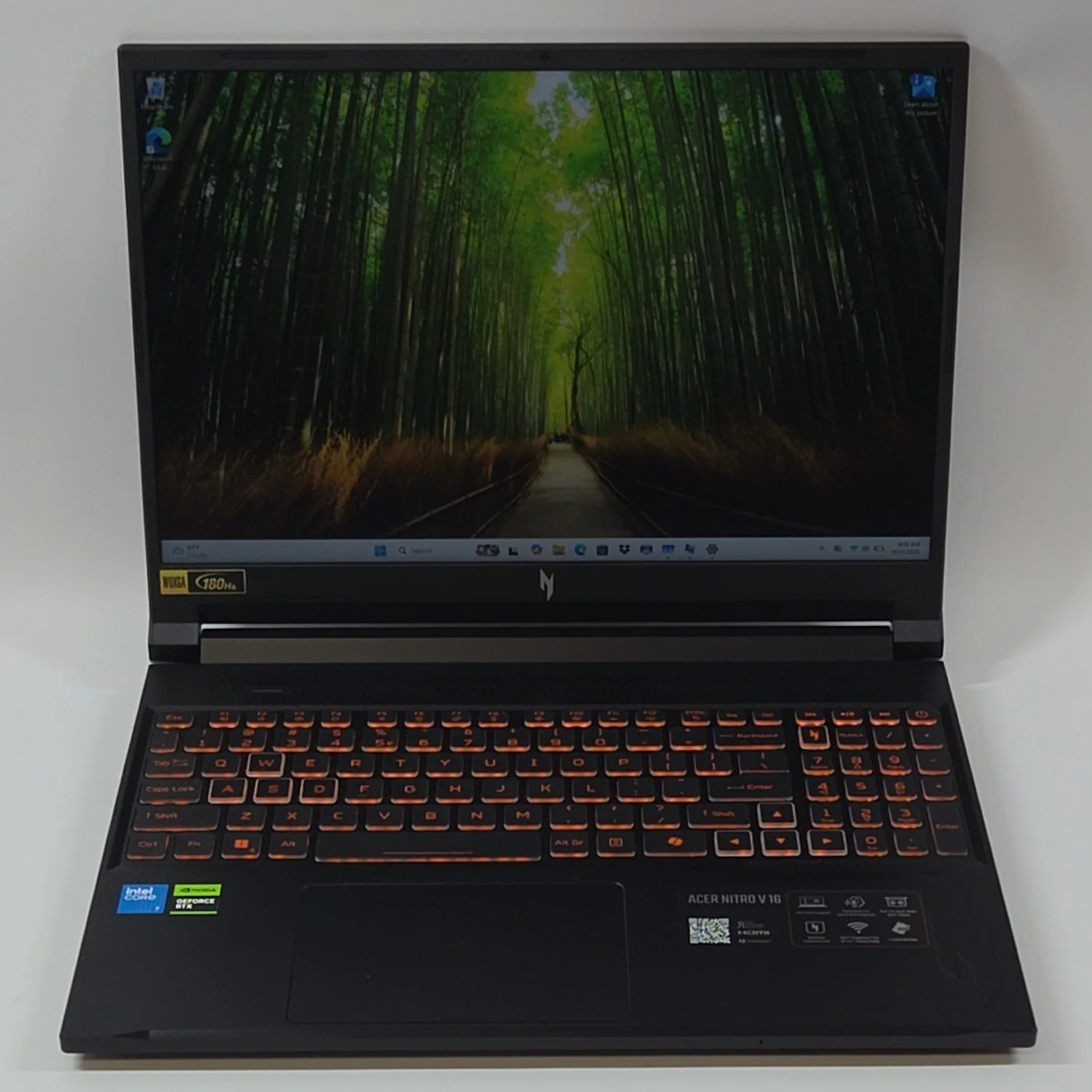 Acer Nitro V 16 N24Q13 16" Core 7 240H 2.5GHz 16GB RAM 1TB SSD GeForce RTX 5060