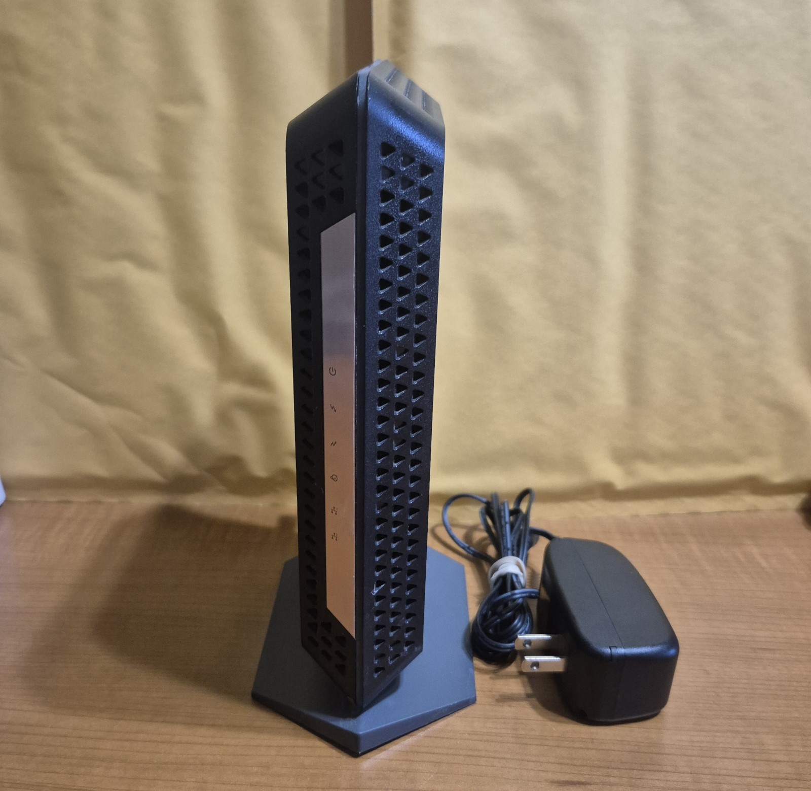 Netgear Nighthawk CM1100 DOCSIS 3.1 Multi-Gig Cable Modem w/ AC power cord