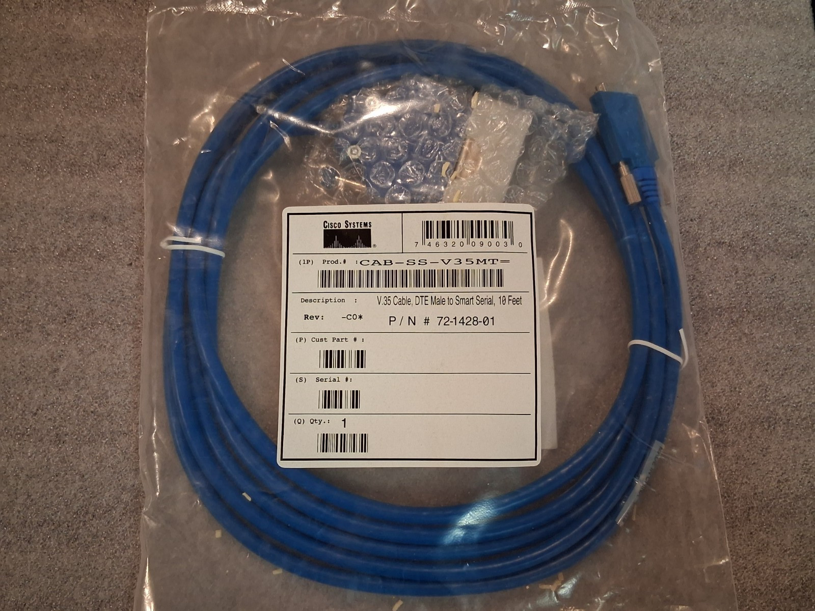 Cisco CAB-SS-V35MT 72-1428-01 V.35 Cable DTE Male to Smart Serial 10 Feet