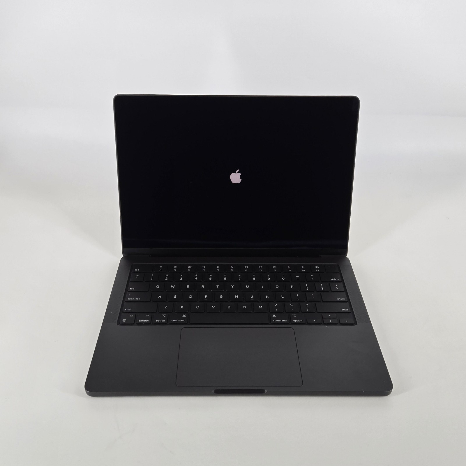 MacBook Pro 14 Space Black 2024 M4 Max 16-Core CPU 40-Core GPU 128GB 2TB SSD