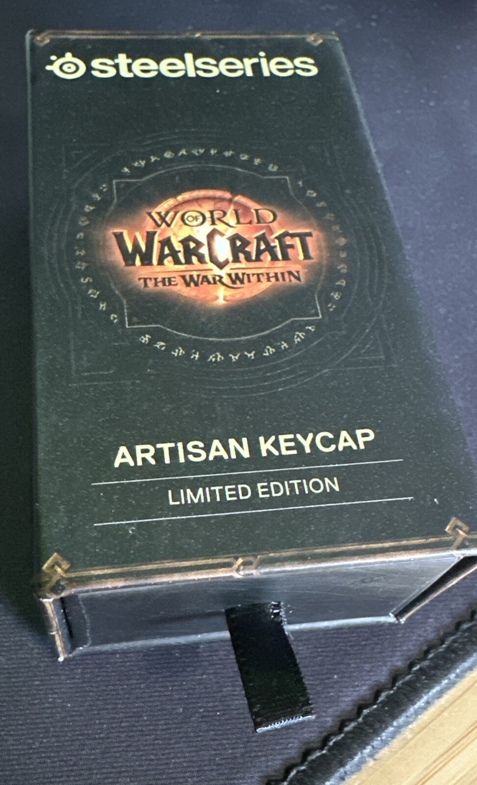 NEW - RARE - STEELSERIES - ARTISAN KEYCAP WORLD OF WARCRAFT EDITION - LAVA RED