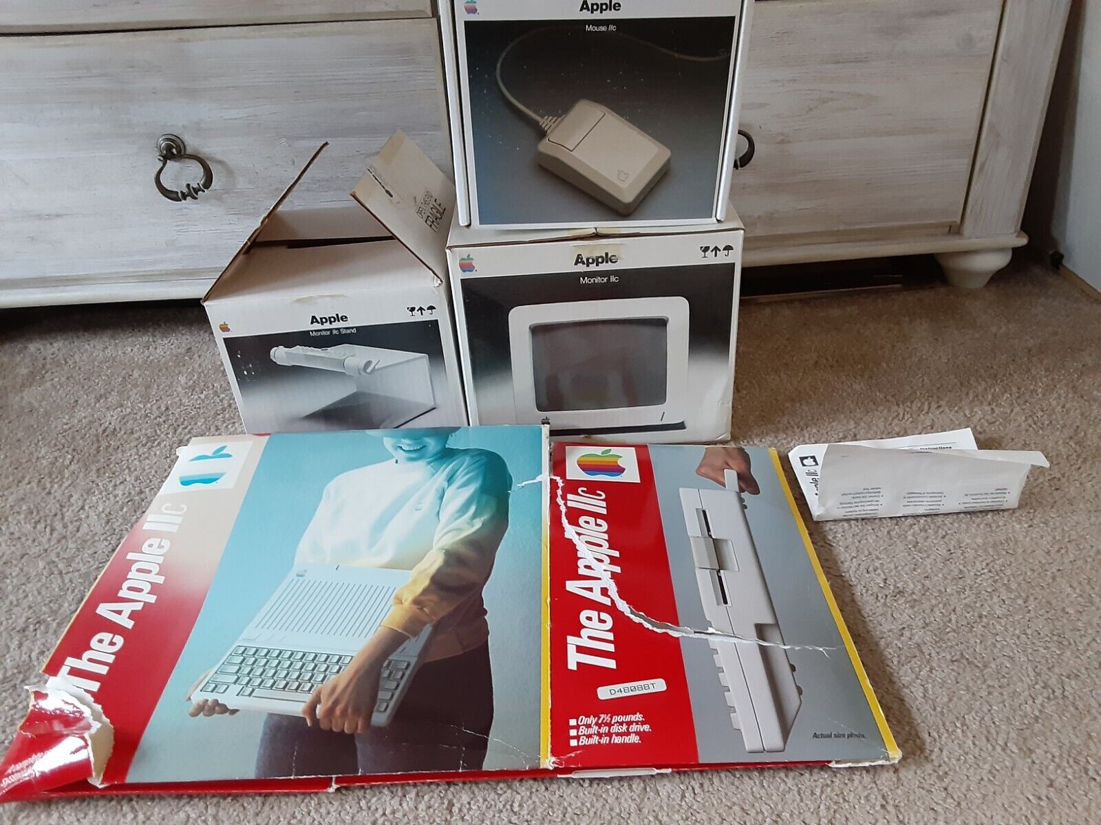 4 Vintage Apple IIC Stand  Monitor,Mouse,Monitor Boxes Only READ 