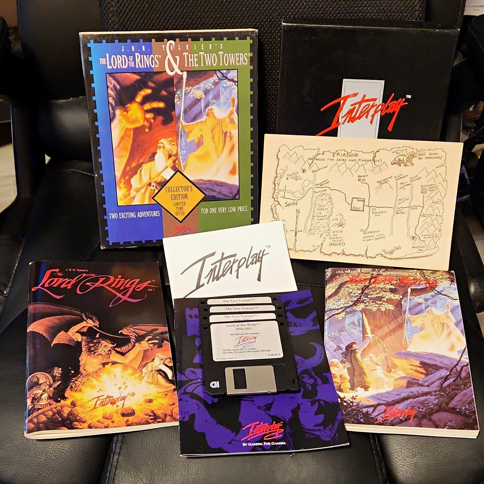 Interplay LOTR & Two Towers Collector’s Edition DOS 3.5" Floppy w/ Manuals Map