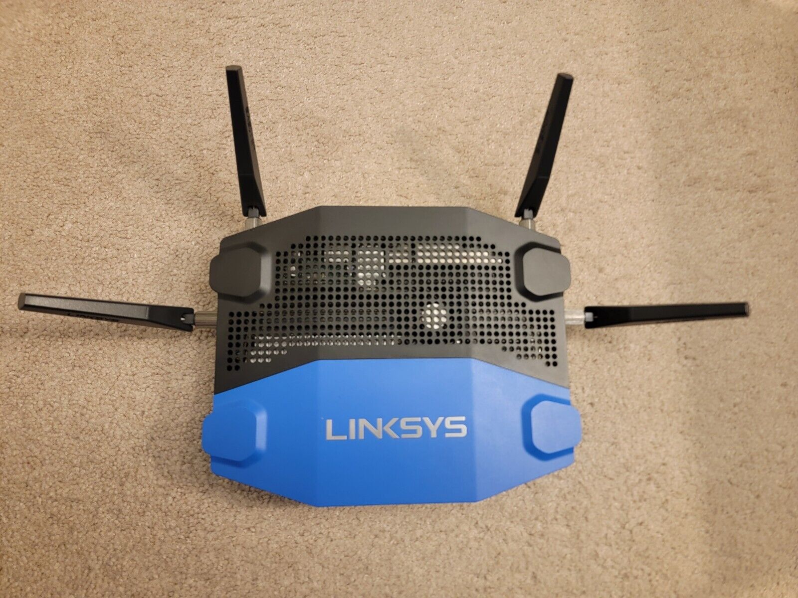 FAST Linksys WRT1900AC 1300 Mbps 4 Port Dual-Band Wi-Fi Router