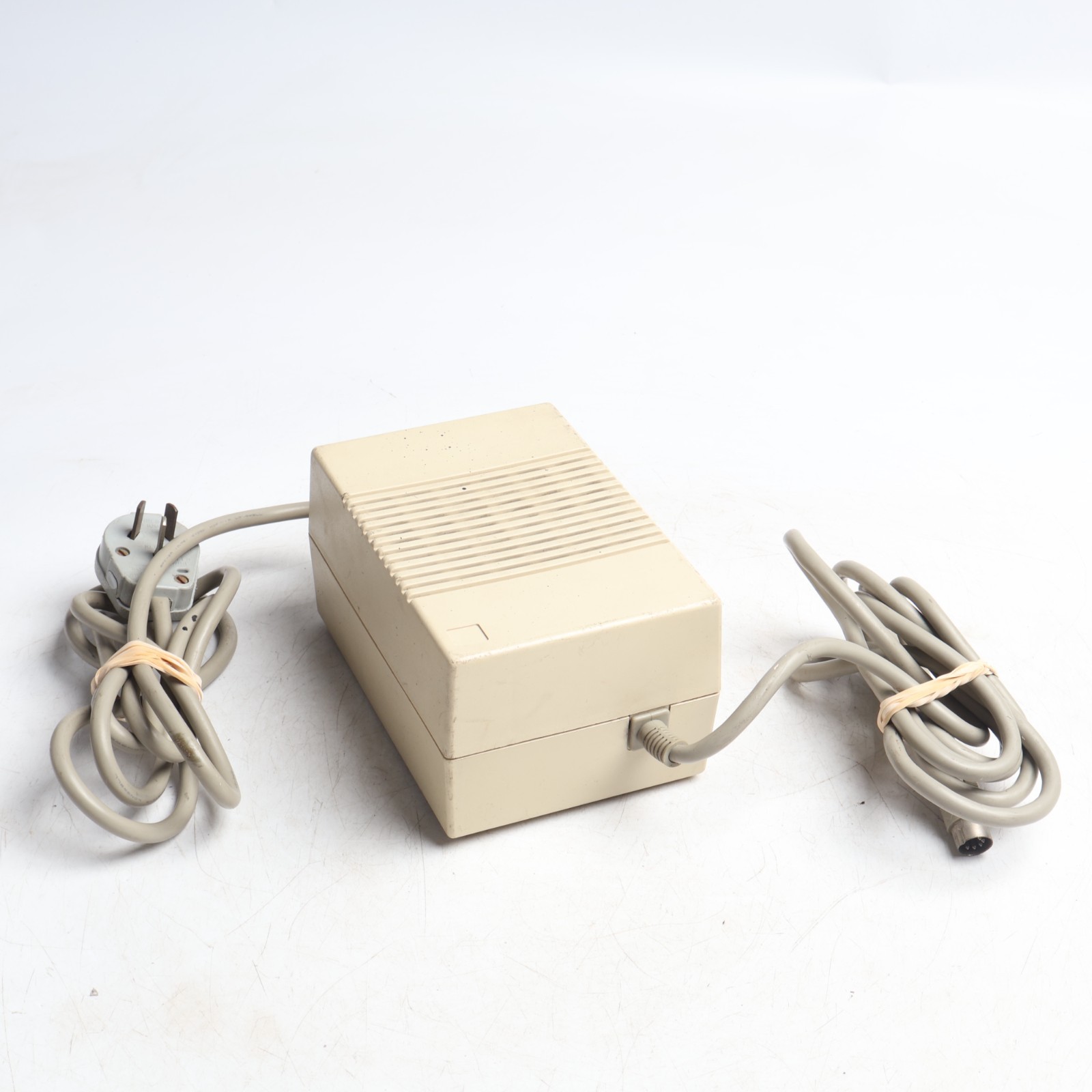 COMMODORE DSP-A500 AC ADAPTER