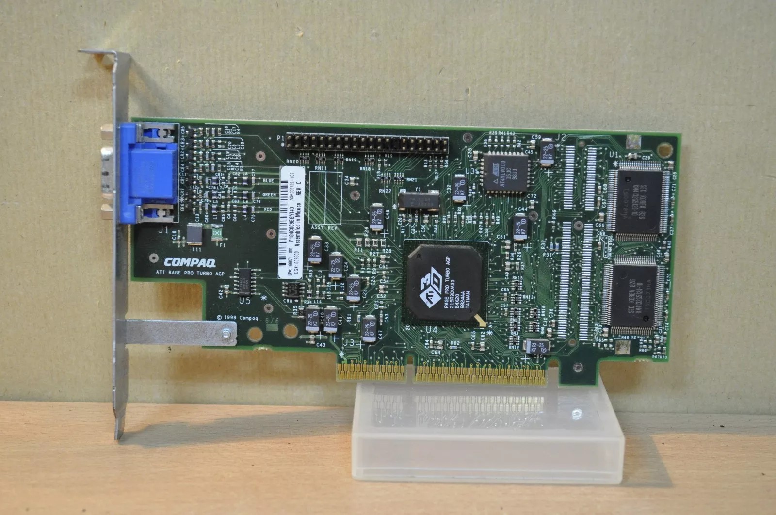 Compaq ATI Rage Pro Turbo AGP 166871-001, P184C0C9EGYI4D, 009799-002, REV: C