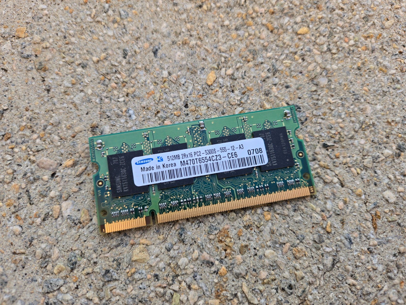 M470T6554CZ3-CE6 GENUINE OEM SAMSUNG LAPTOP MEMORY RAM 512MB PC2-5300S (CA65)