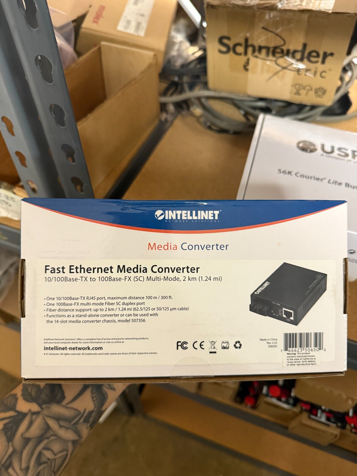 Intellinet 10/100BaseTX-100BaseFX (SC) Multimode Fast Ethernet Media Converter