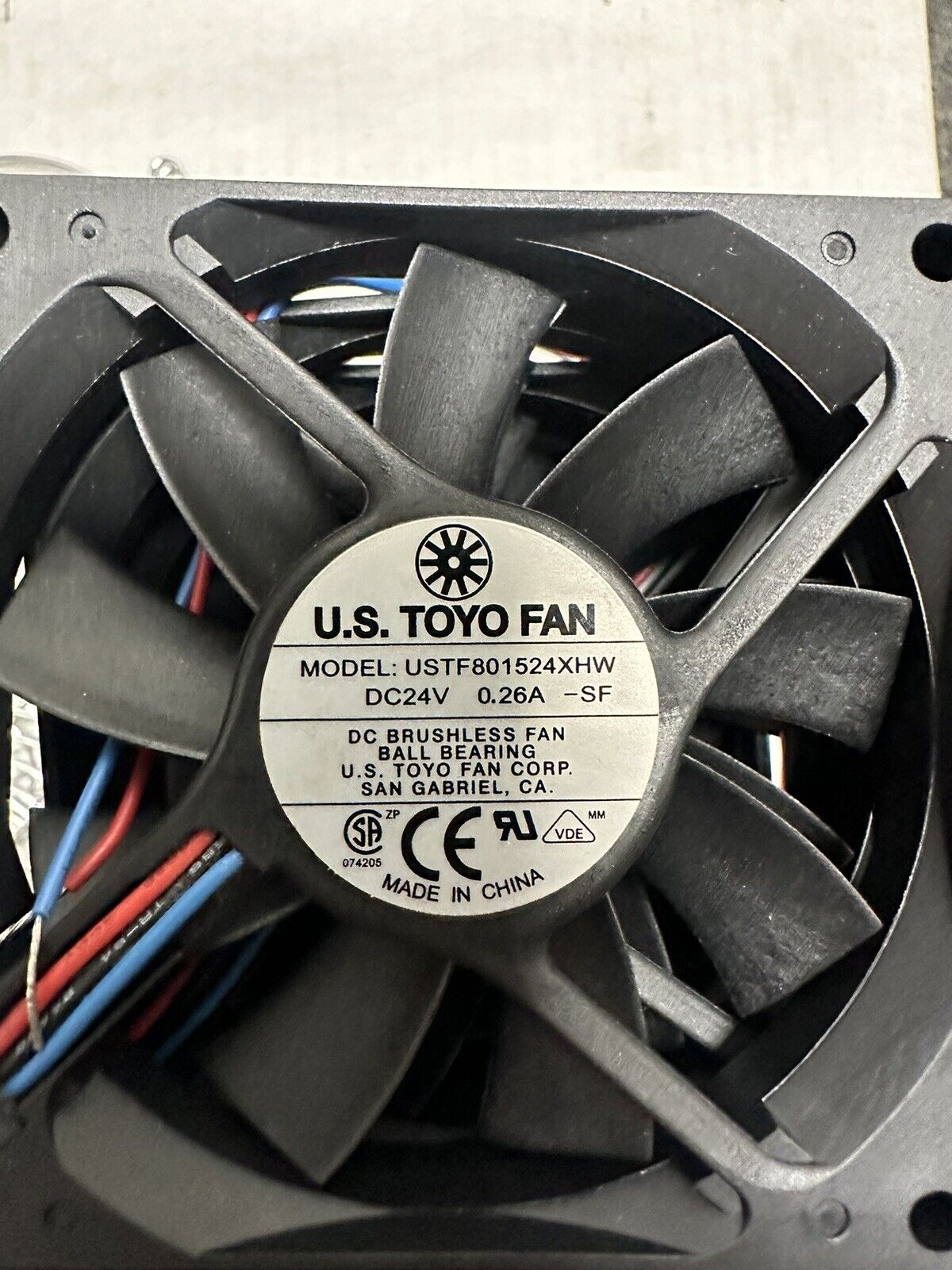 US TOYO FAN USTF801524XHW DC 24V 0.26A -SF Brushless Fan Lot With Grill 10 Pcs