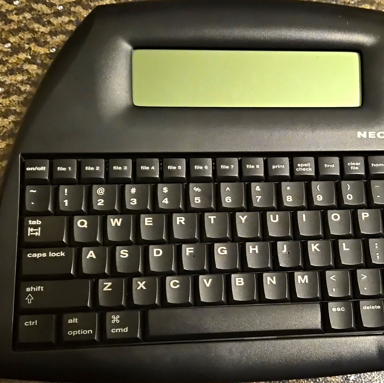 AlphaSmart NEO2 Laptop Word Processor Stopped Turning On. For Parts Or Repair