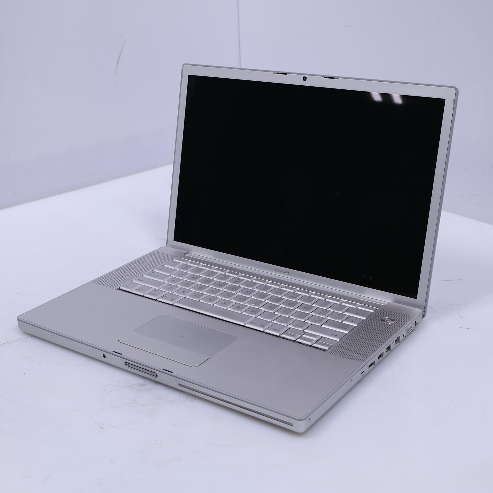 Apple MacBook Pro 3,1 Intel Core 2 Duo T7700 4GB RAM 160GB MacOS Lion