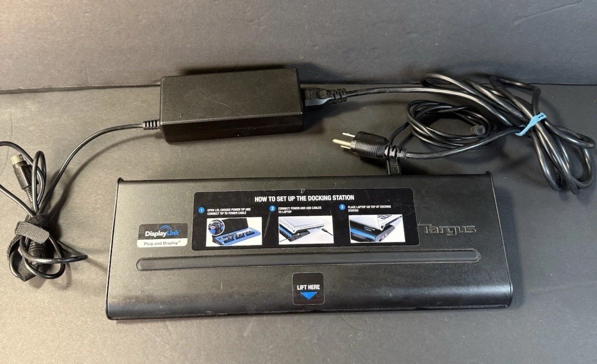 Targus ACP71USZ USB 3.0 SuperSpeed Dual Video Docking Station