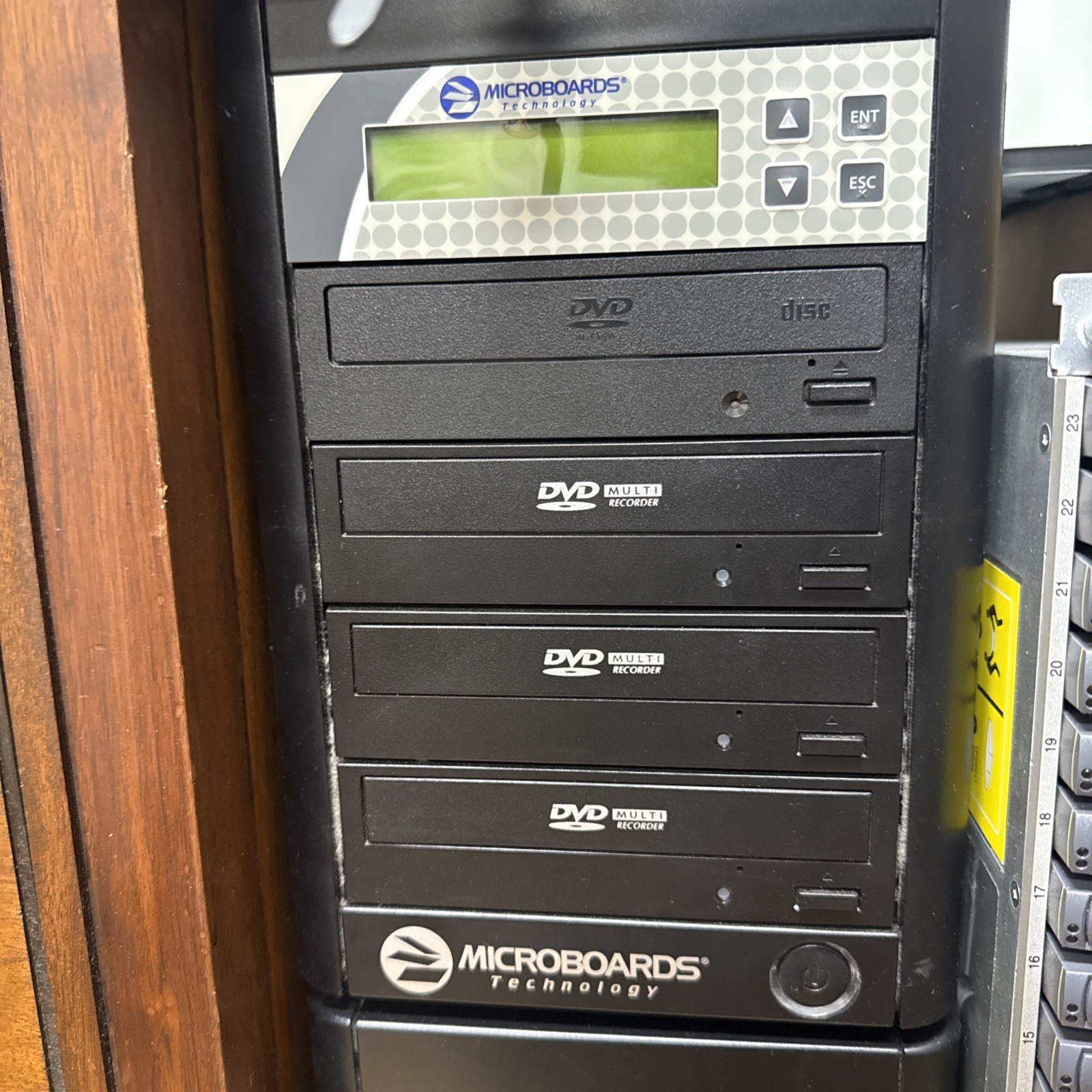 MICROBOARDS QD-DVD-123-03 CD/DVD Disk Duplicator USB