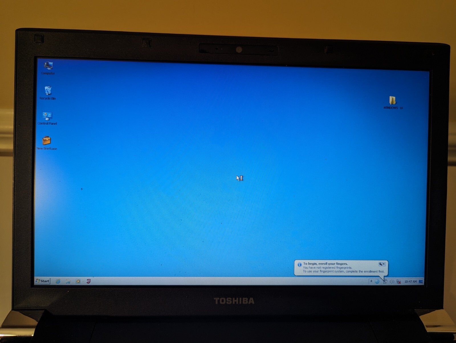 TOSHIBA TECRA R940v3320i5-3320 260GHz 4GB RAM 300HDD WEBCAM BIOS TESTED